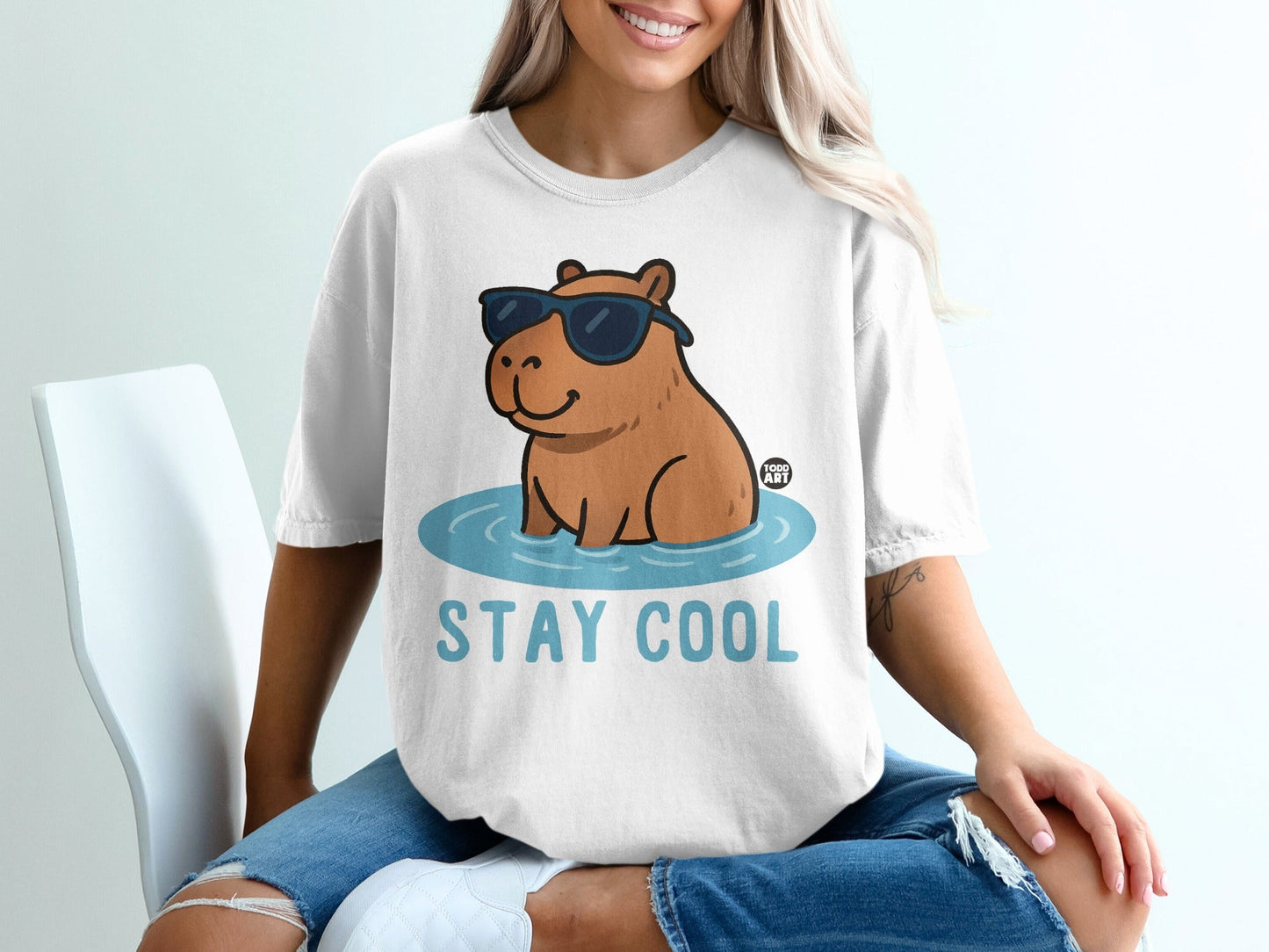 Cool Capybara Stay Cool Graphic T-Shirt for Casual Wear