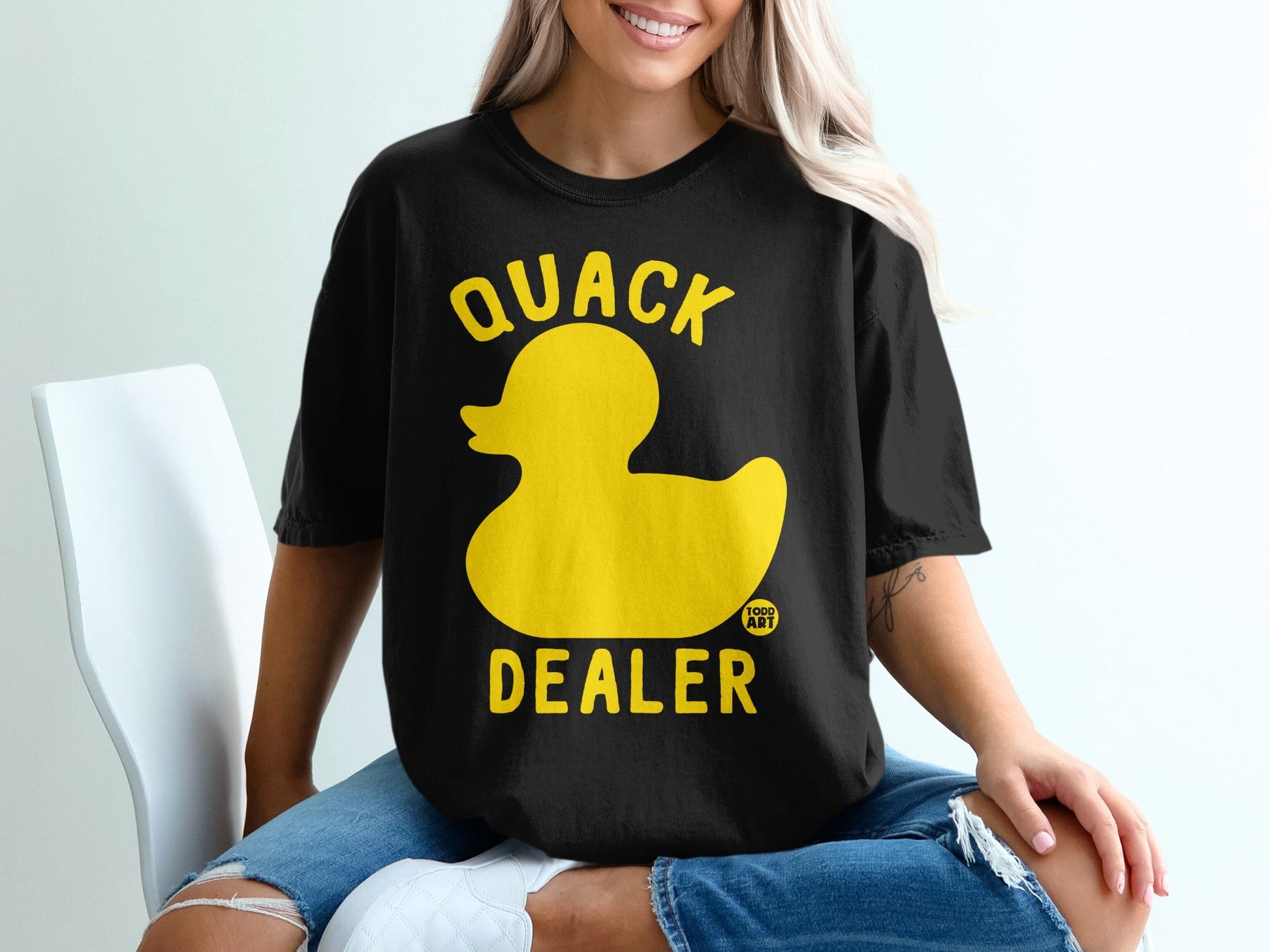 Fun Quack Dealer Graphic Duck Design T-shirt