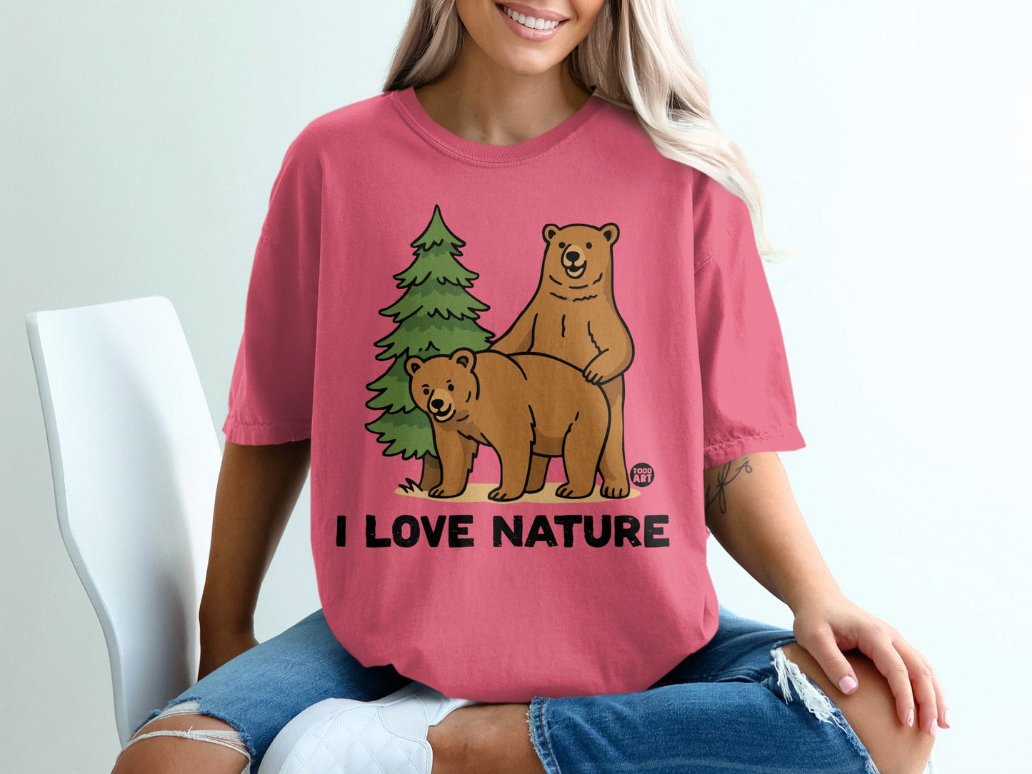I Love Nature Bear Graphic T-Shirt for Nature Lovers