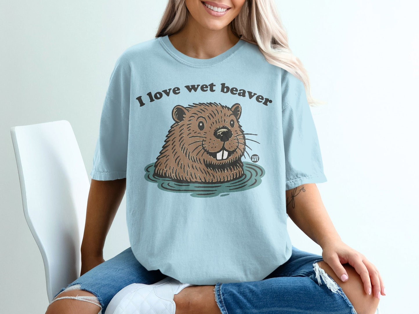 I Love Wet Beaver Graphic Tee - Humorous T-Shirt