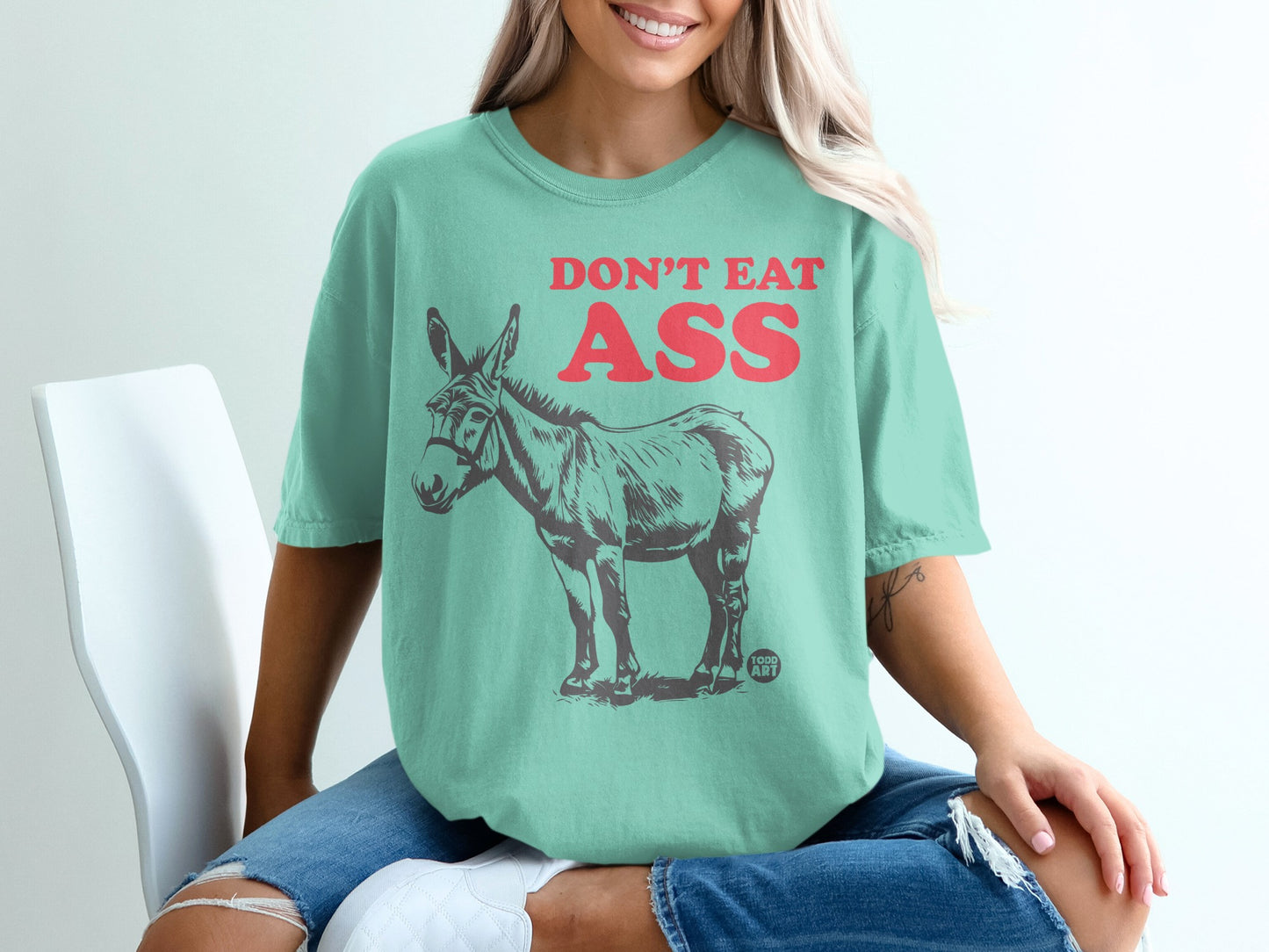 Don't Eat Ass Graphic Donkey Print T-Shirt
