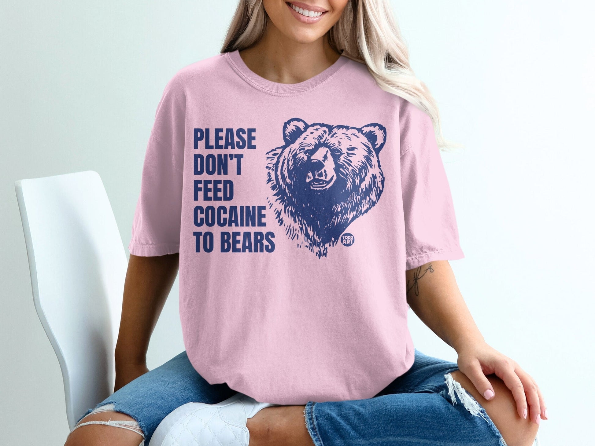 Please Don't Feed Cocaine To Bears Shirt Funny Tee