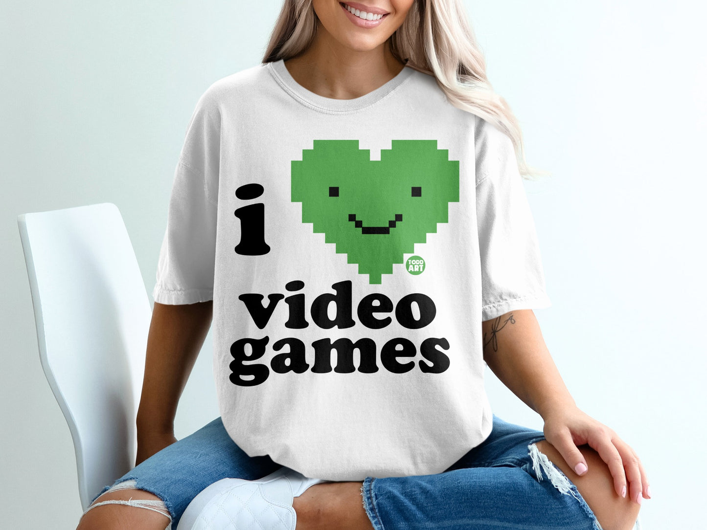I Love Video Games Green Heart Graphic T-shirt