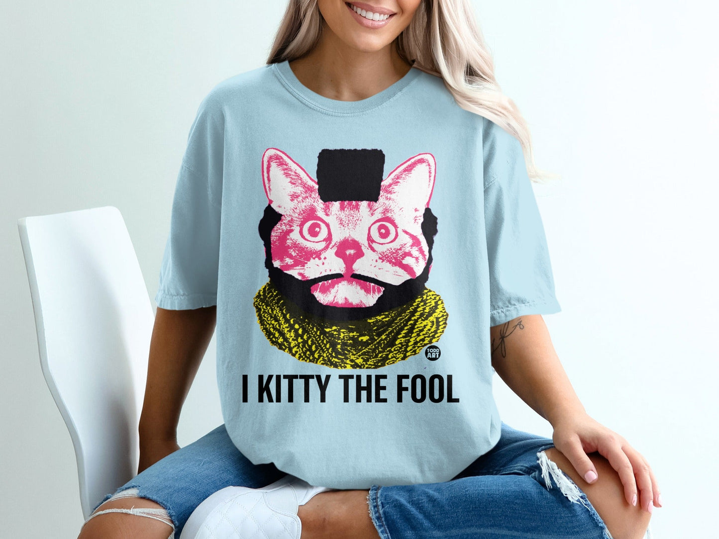 I KITTY THE FOOL Funny Graphic Cat T-Shirt Product