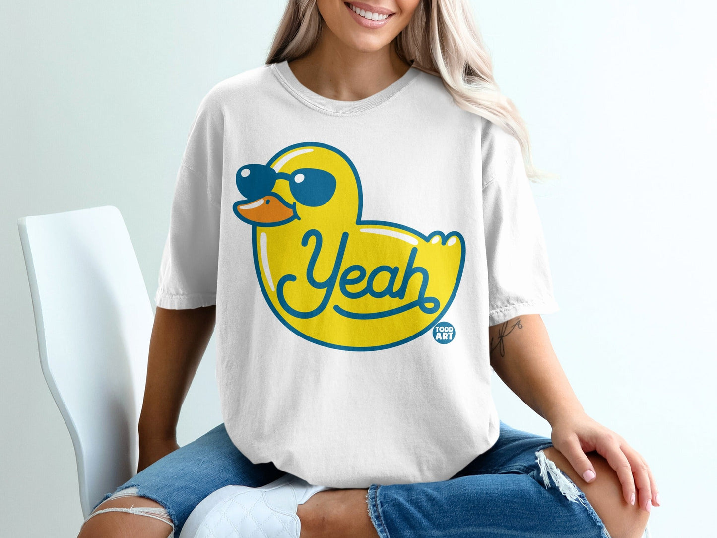 Yeah Smiling Duck With Sunglasses Graphic T-Shirt