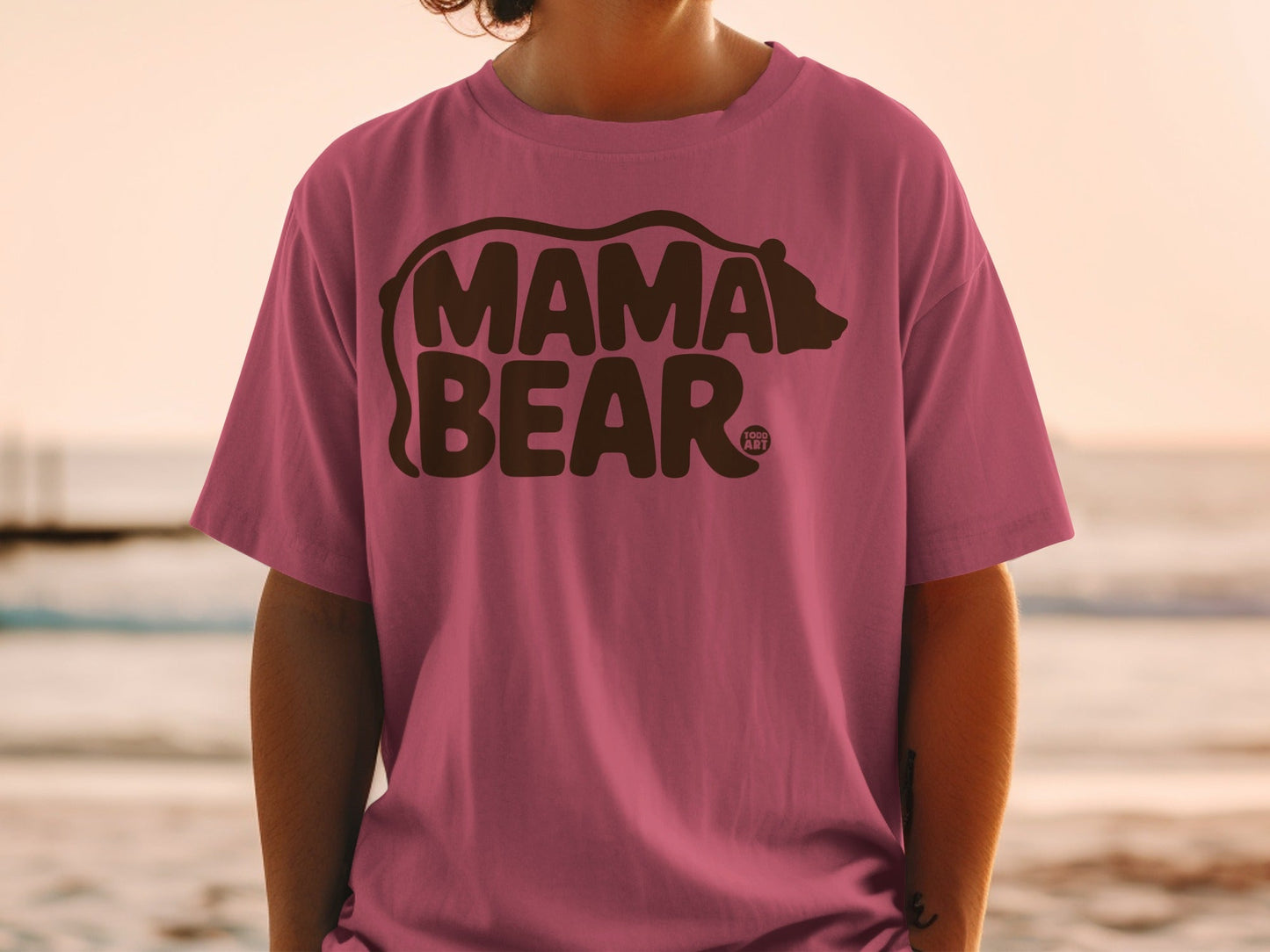 Mama Bear Graphic Tee with Artistic Bear Outline Design