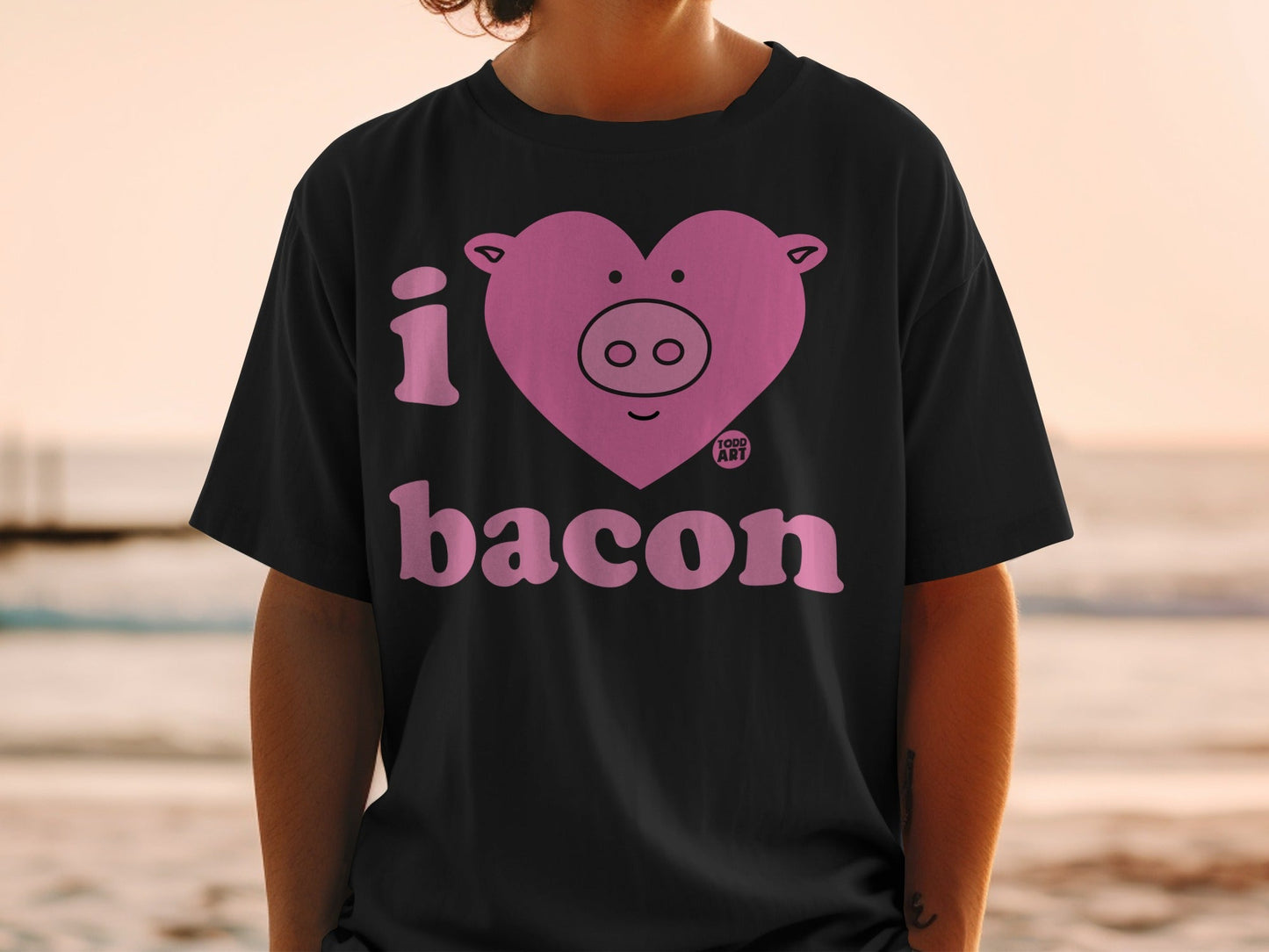 I Love Bacon Cute Pig Heart Design T-Shirt