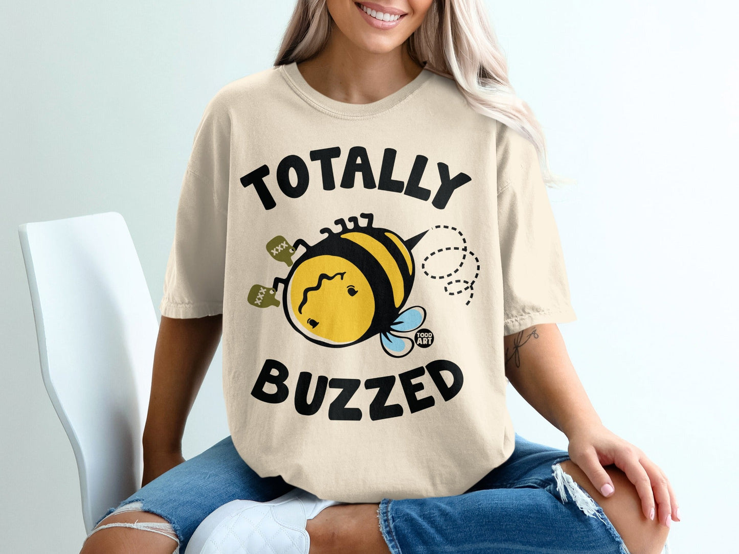 Totally Buzzed Cute Bee Unisex Graphic T-Shirt