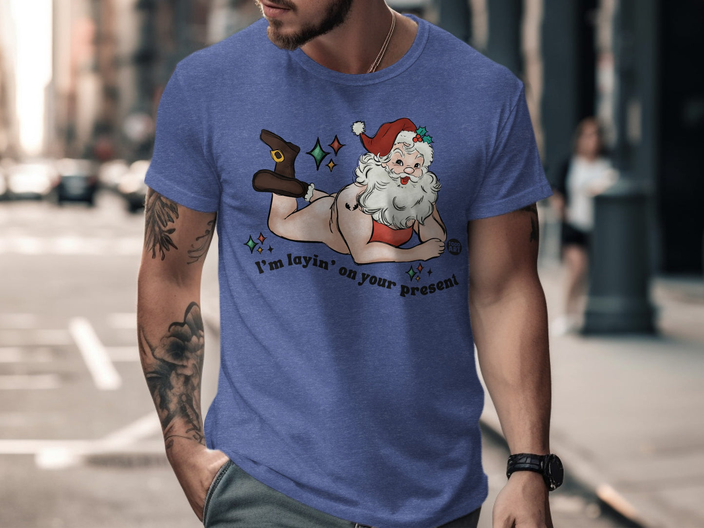 Funny Santa 'I'm layin' on your Present' Shirt