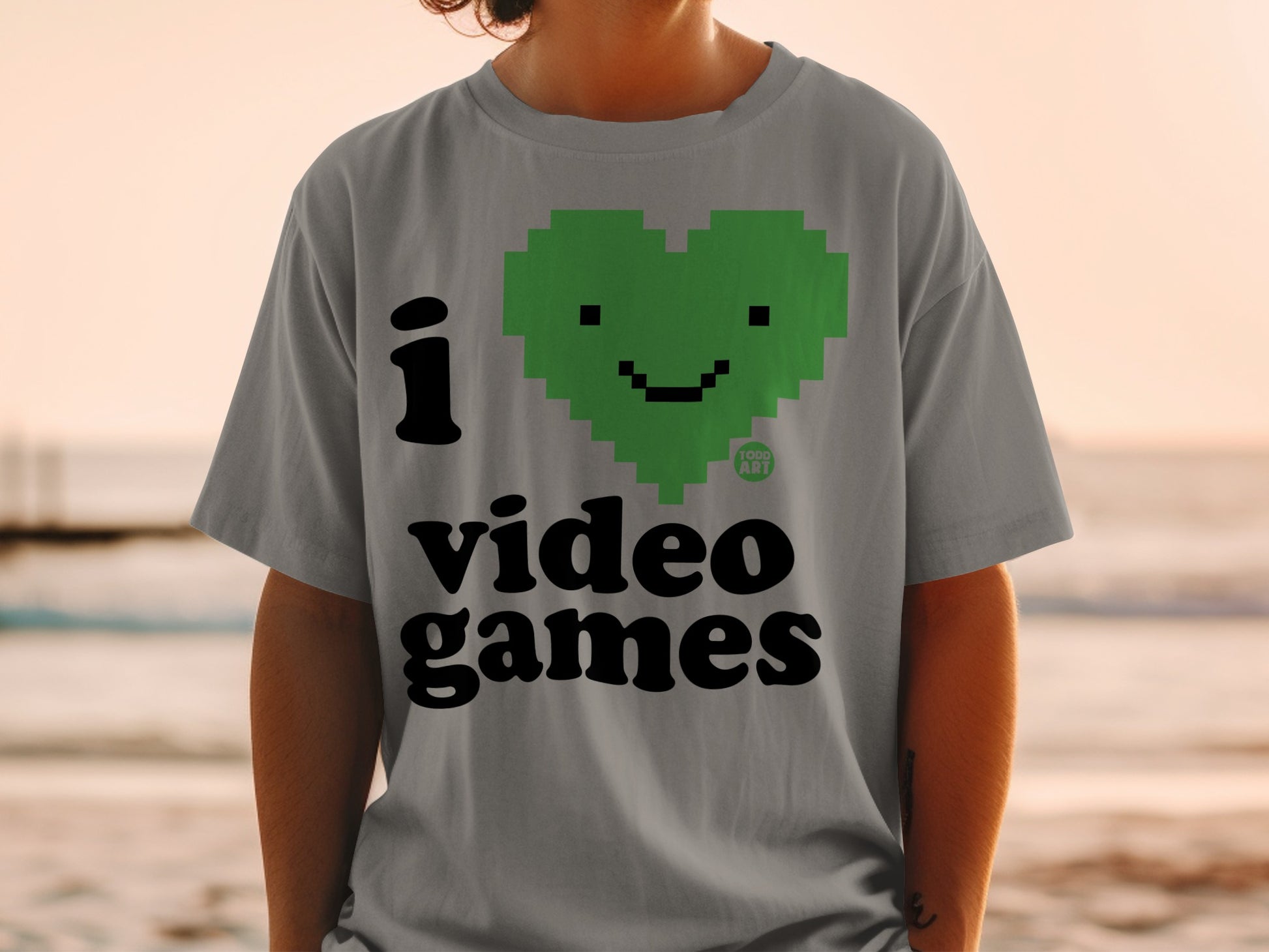 I Love Video Games Pixel Heart Design T-shirt