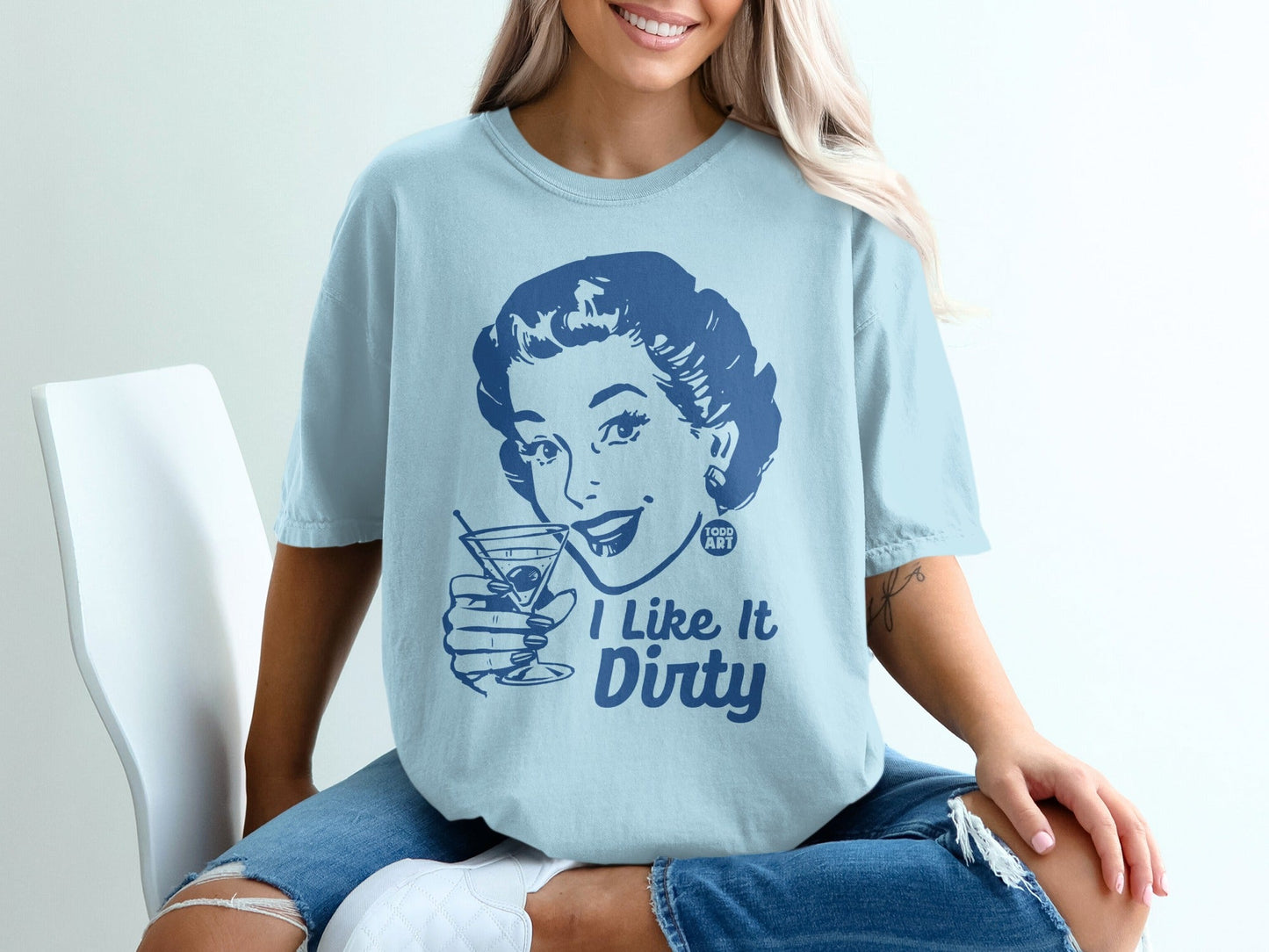 I Like It Dirty Retro Graphic Print T-shirt Product
