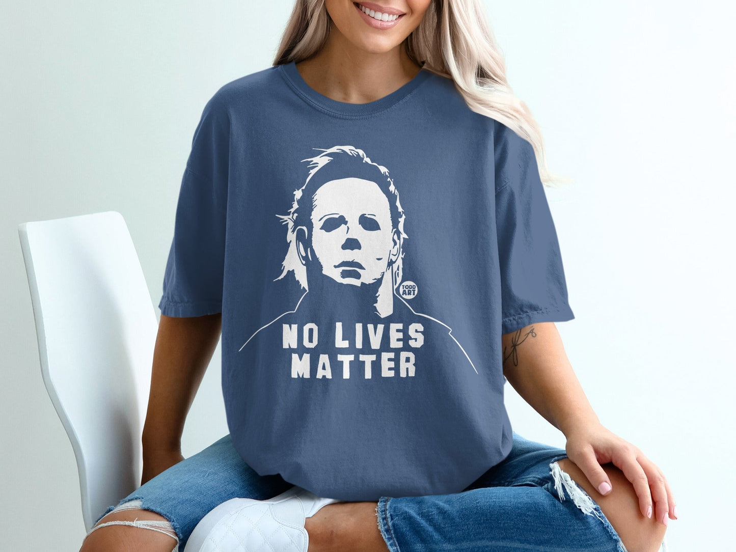T-shirt with Michael Myers graphic and "NO LIVES MATTER" text.