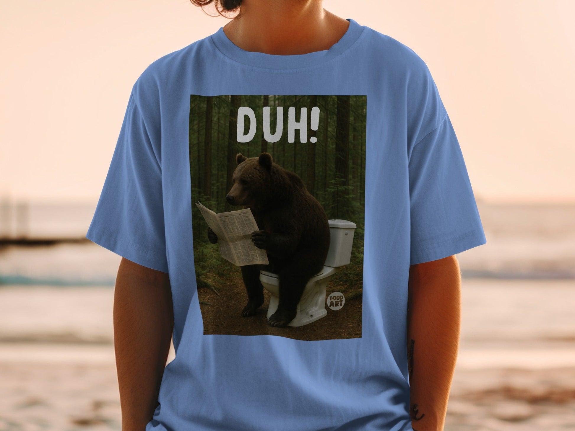 Funny Bear Reading Newspaper Duh Humor T-shirt