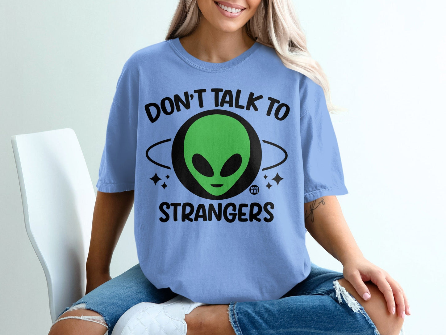 Don't Talk to Strangers Alien Graphic T-shirt