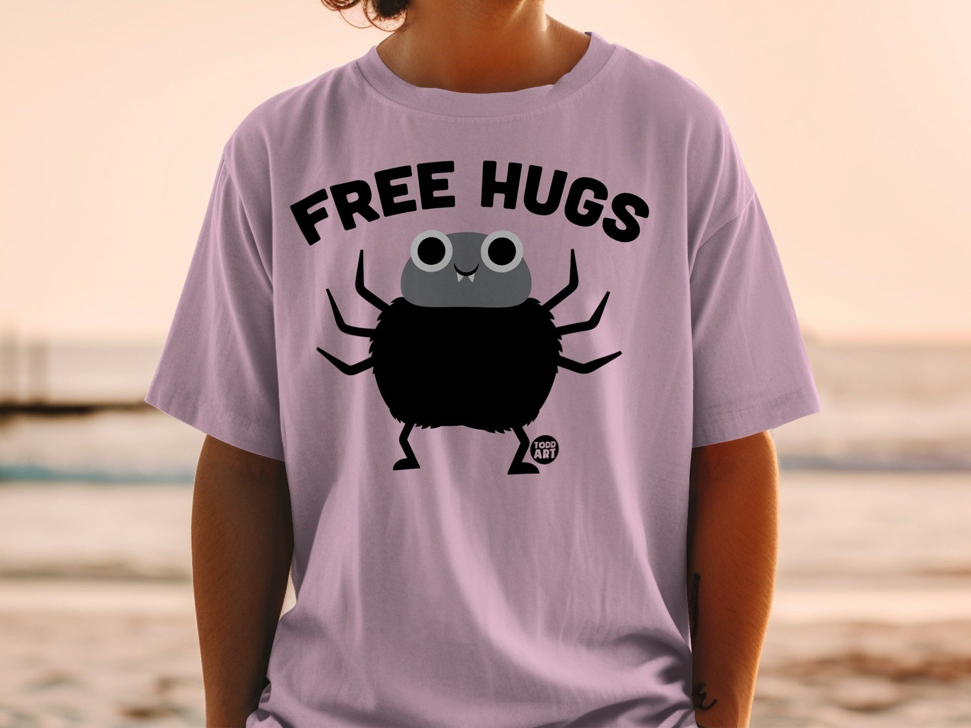 Free Hugs Todd Art Spider Design Graphic T-Shirt