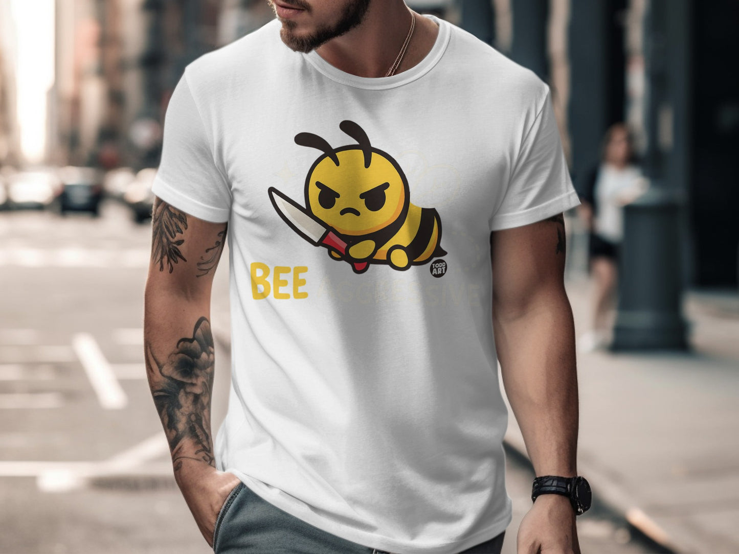 Funny Bee Aggressive Cartoon Knife Graphic T-Shirt