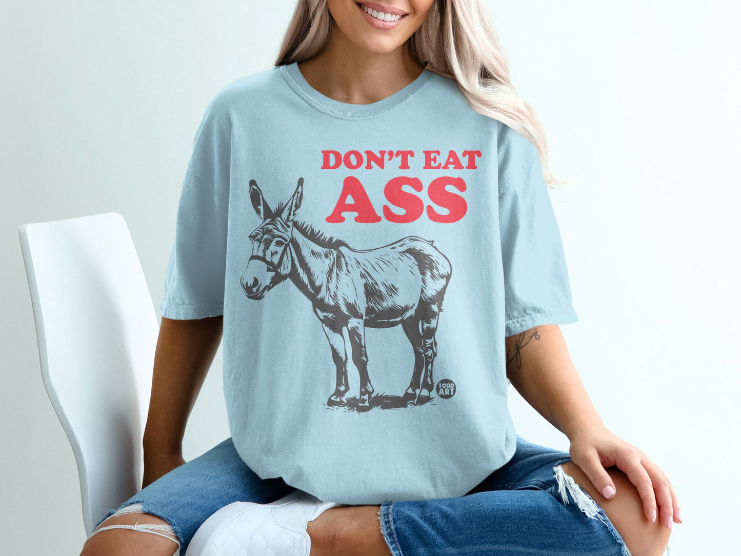 Don't Eat Ass Funny Donkey Graphic T-Shirt