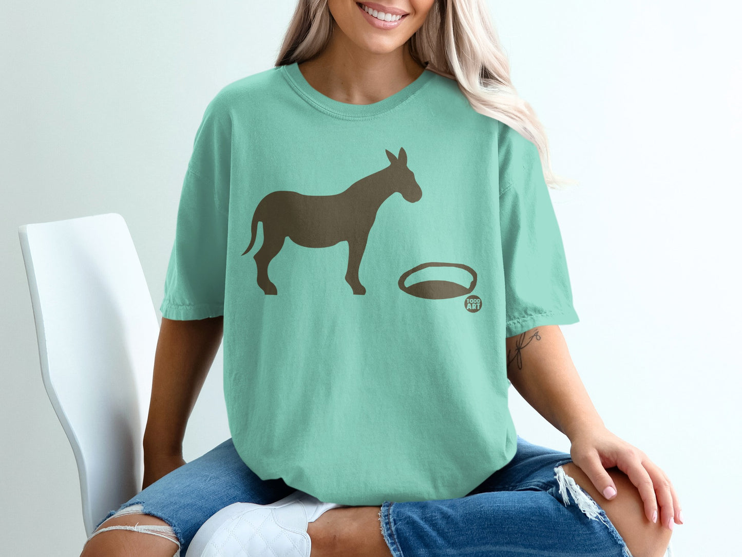 Donkey and Food Art Graphic Tee for Casual Wear