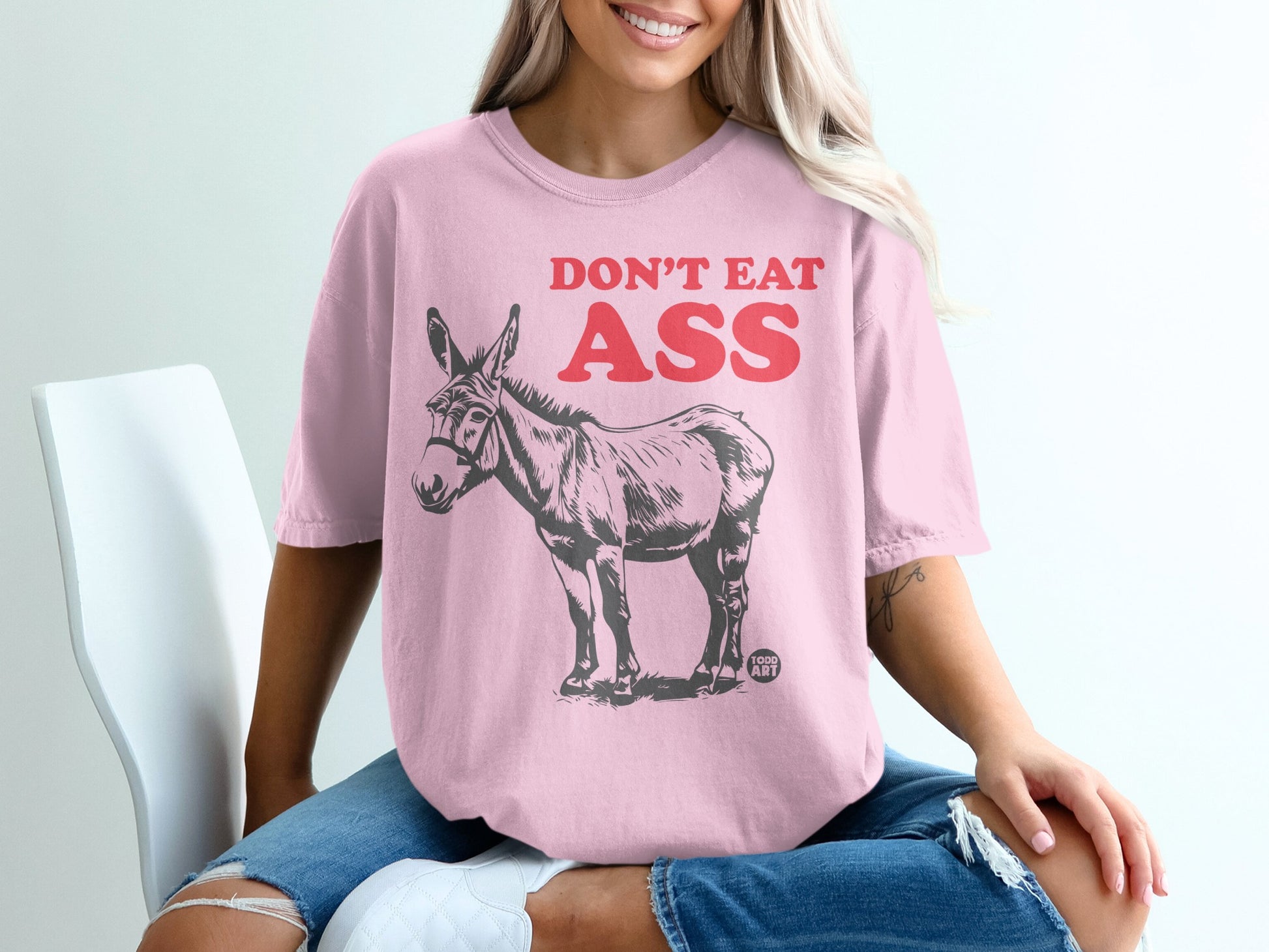 Humorous Don't Eat Ass Graphic Tee Shirt