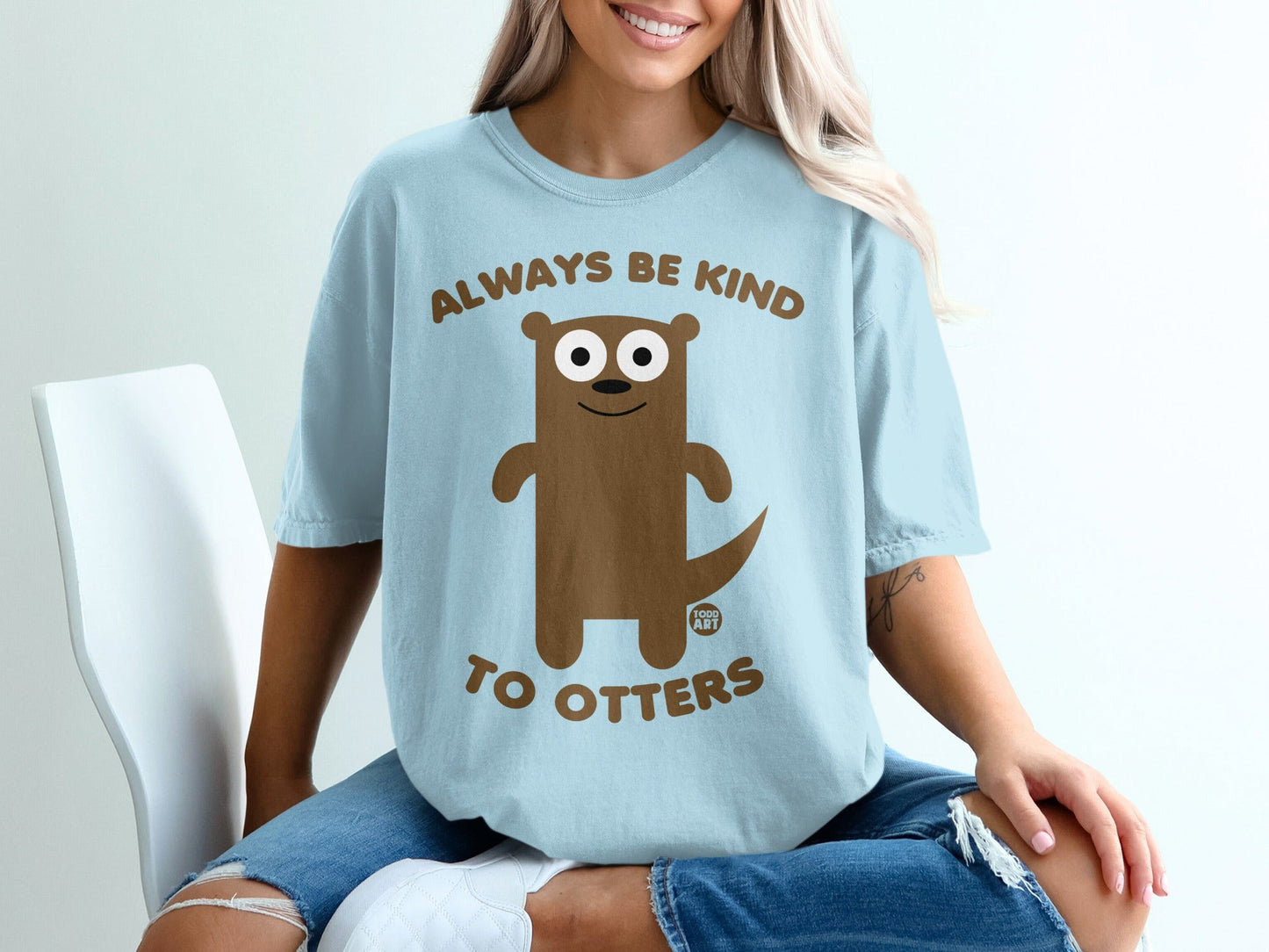 Always Be Kind to Otters Graphic Tee Shirt