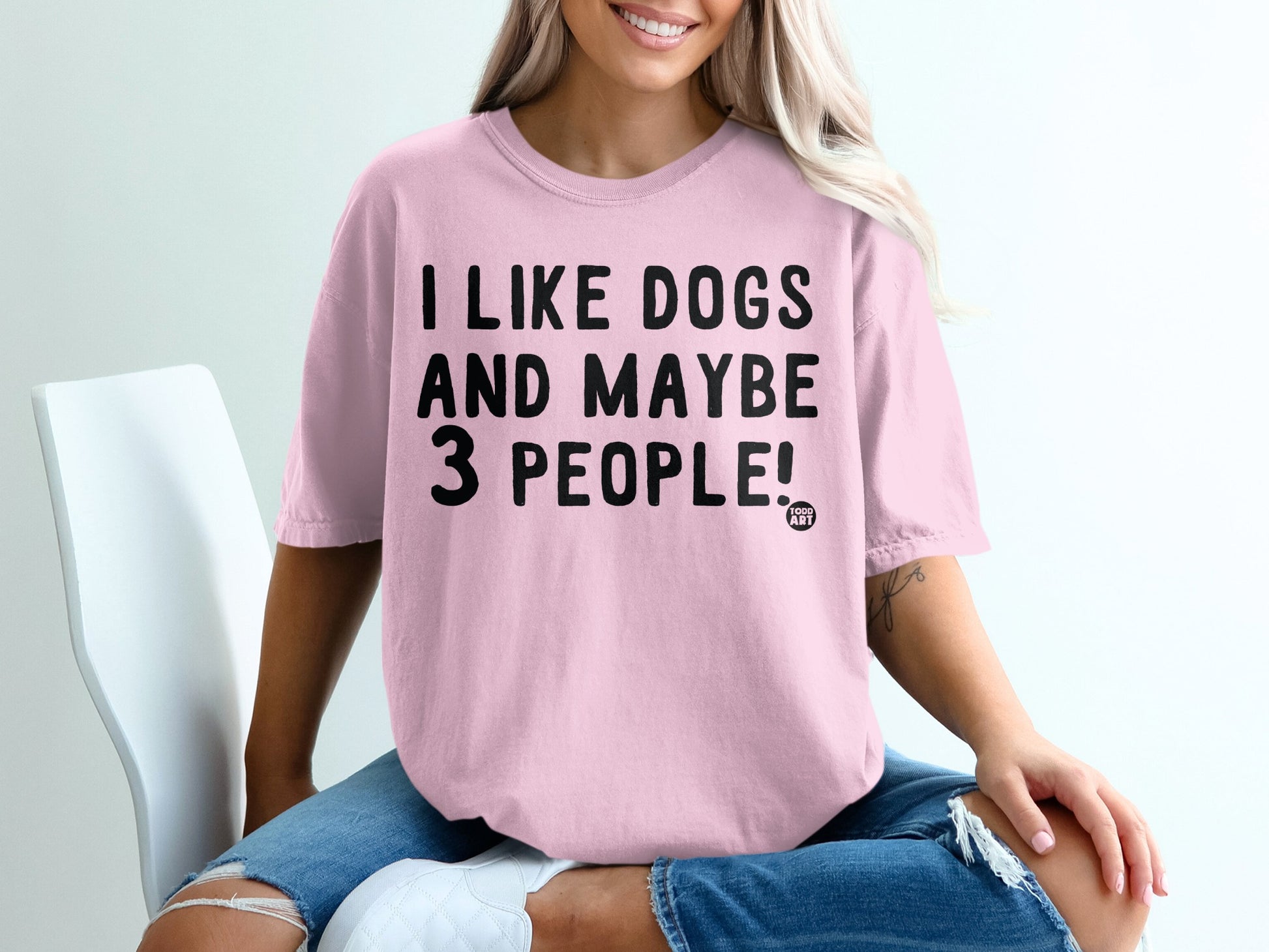 I Like Dogs And Maybe 3 People Funny T-shirt
