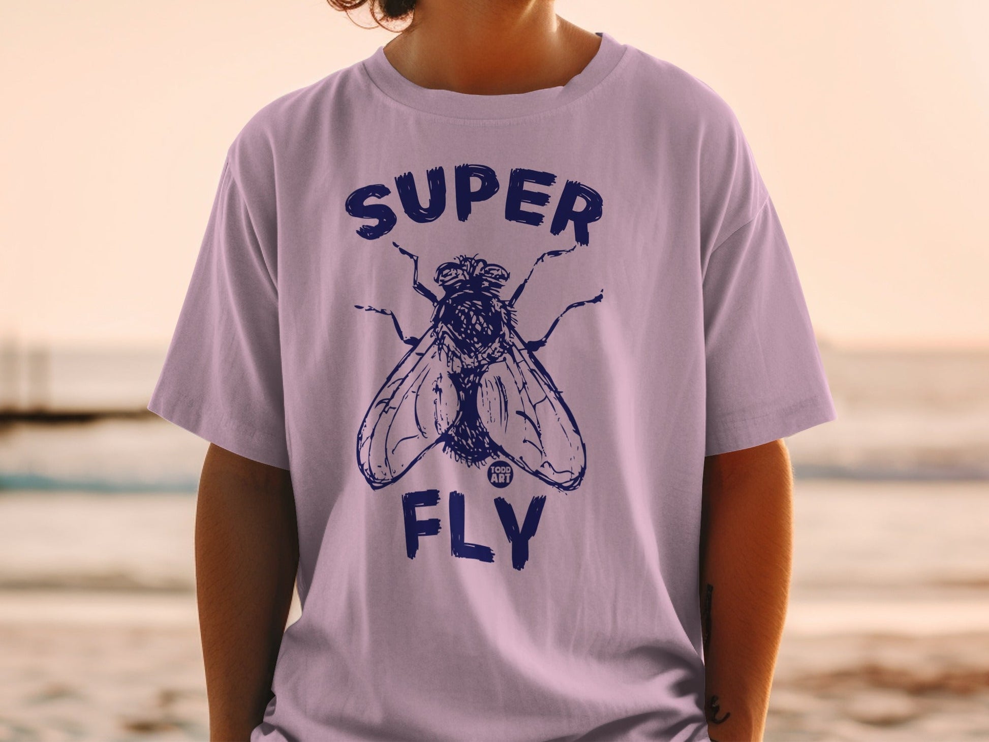 Super Fly Graphic Tee Perfect for Everyday Style