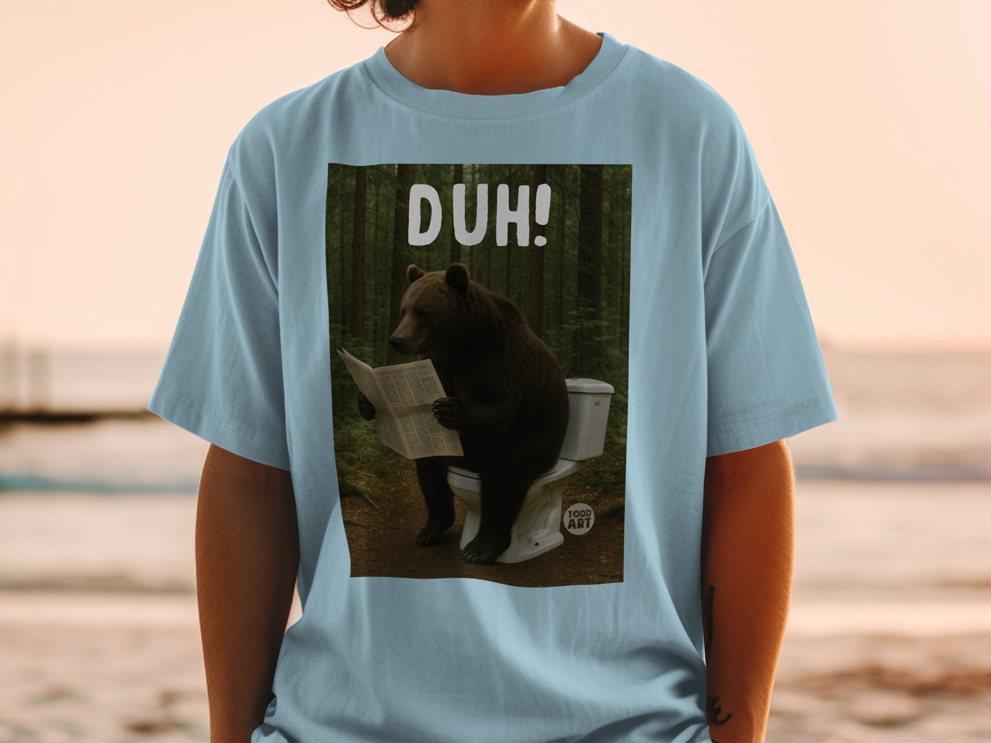 Funny Bear Reading Newspaper on Toilet DUH T-shirt