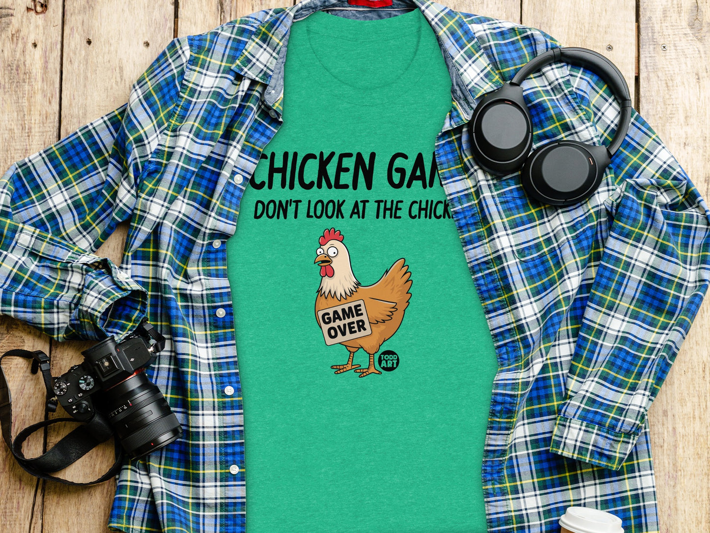 Funny Chicken Game Don't Look At The Chicken T-shirt