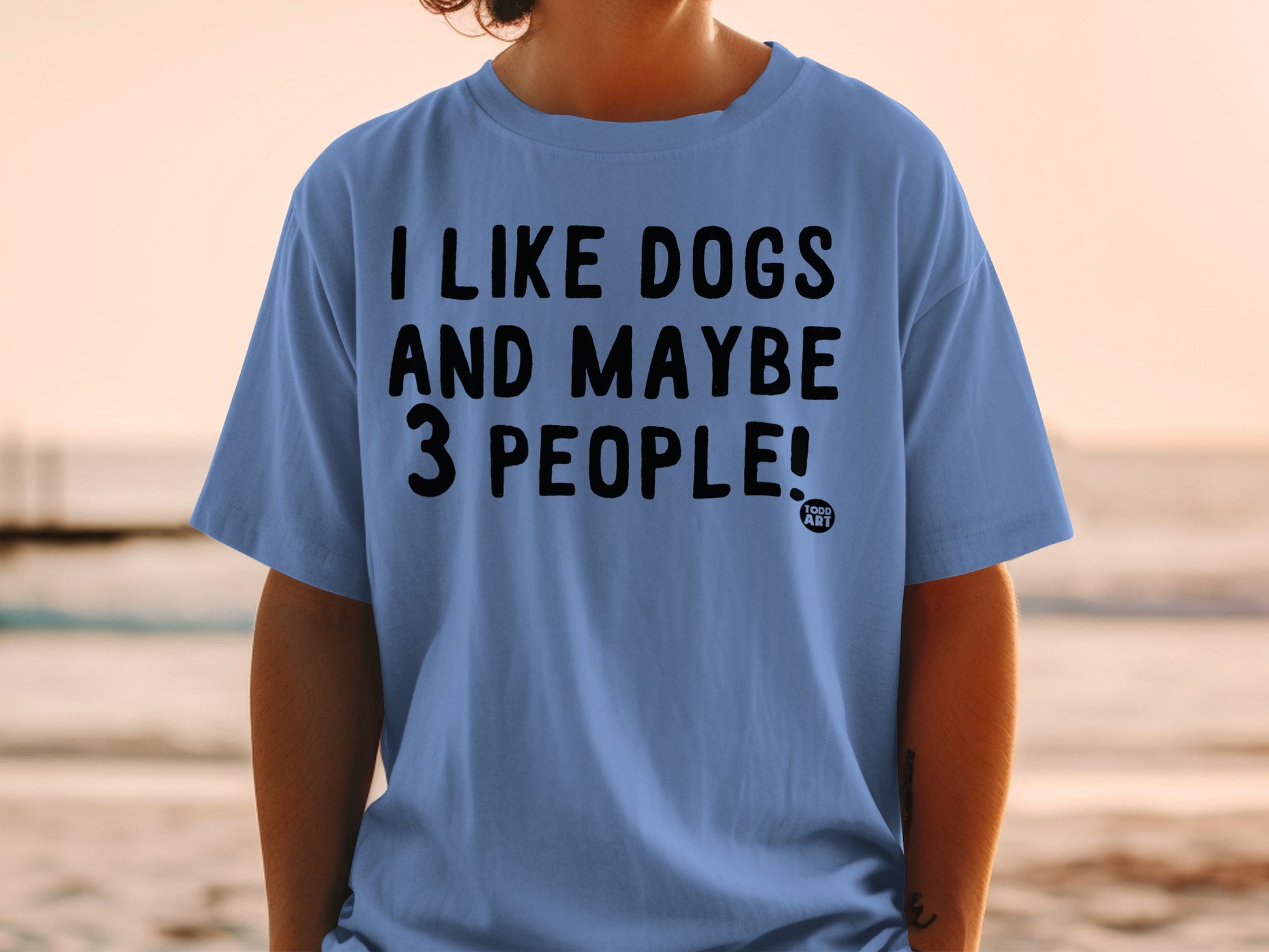 I Like Dogs And Maybe 3 People Graphic T-Shirt
