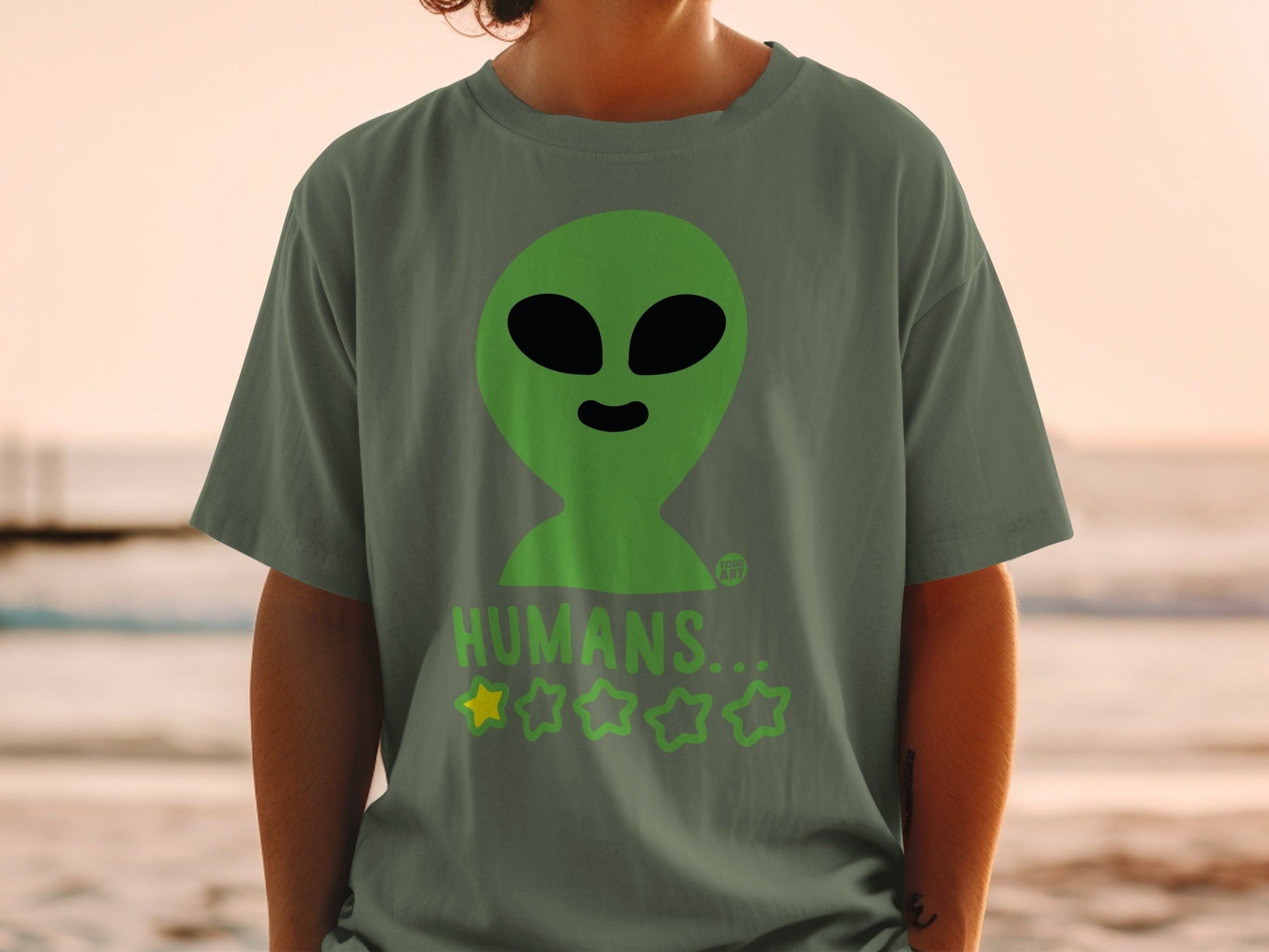 Humans One Star Green Alien Graphic T-shirt