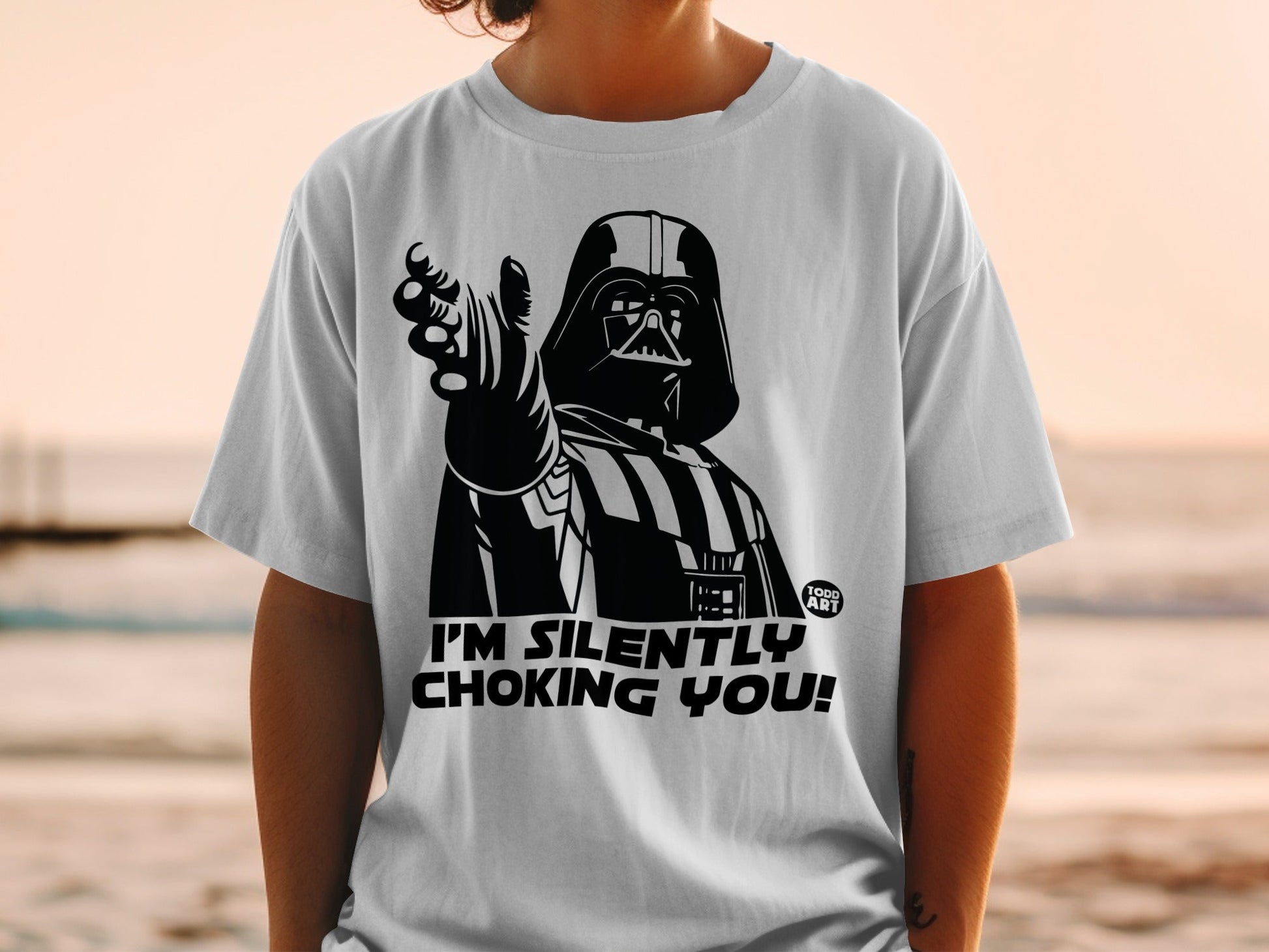 Darth Vader shirt with text "I'm silently choking you!"