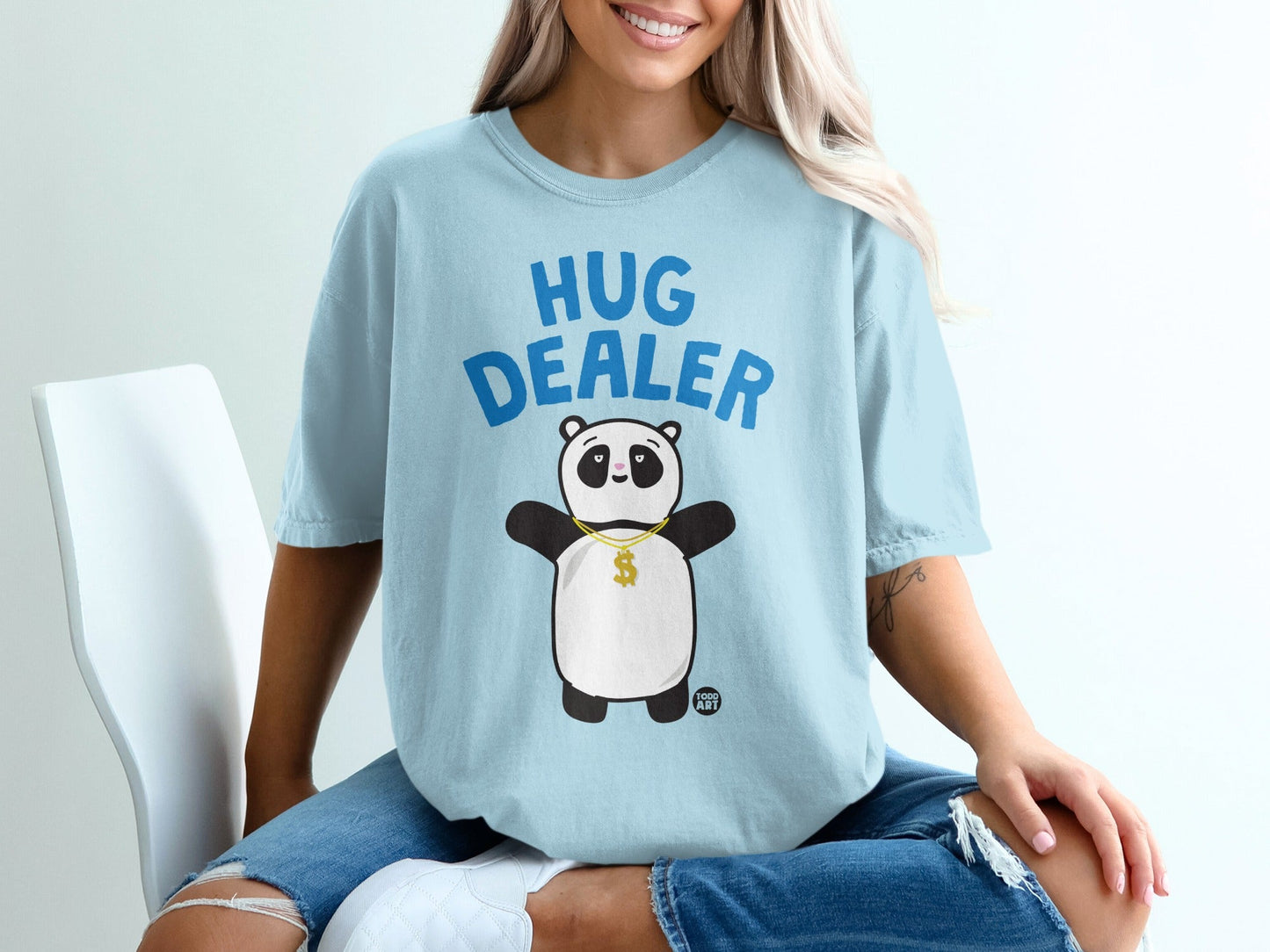 Hug Dealer Panda Graphic Printed T-shirt