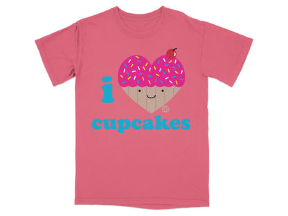 I Love Cupcakes Fun Graphic T-Shirt For Dessert Fans