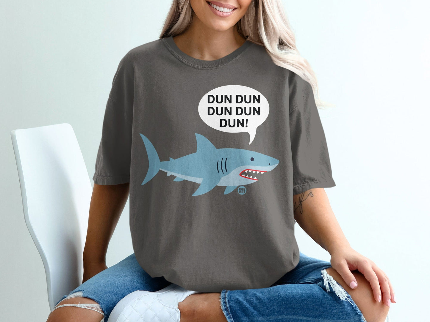 Gray t-shirt with cartoon shark and "DUN DUN DUN DUN!" text.