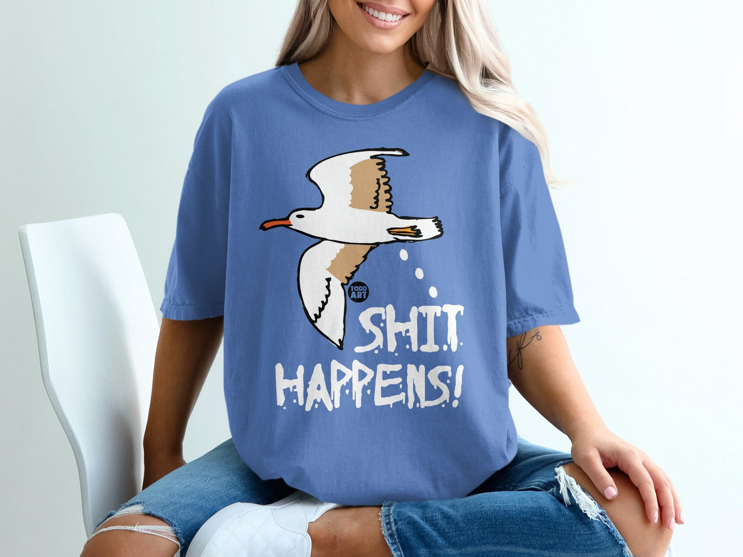 Funny Seagull 'Shit Happens!' Graphic T-Shirt