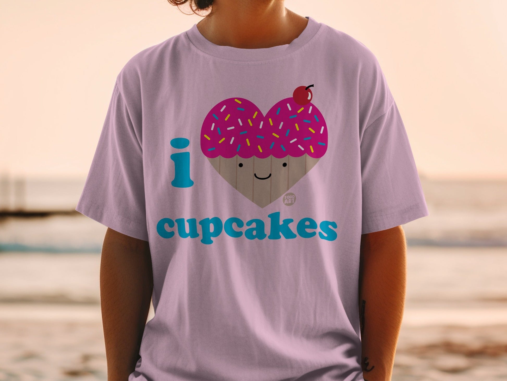 Cute I Love Cupcakes Graphic T-shirt