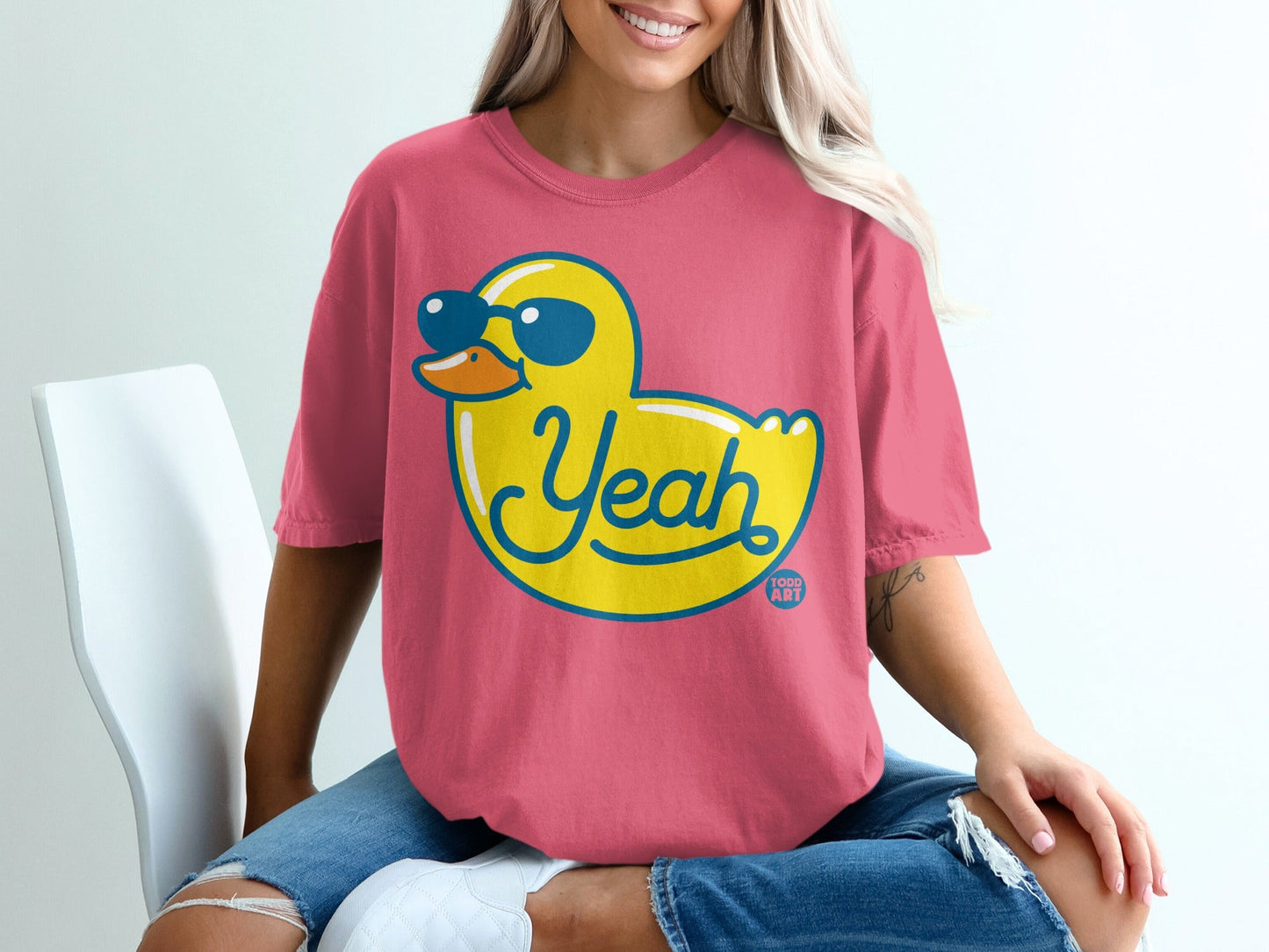 Yeah Duck with Sunglasses Graphic Print T-Shirt