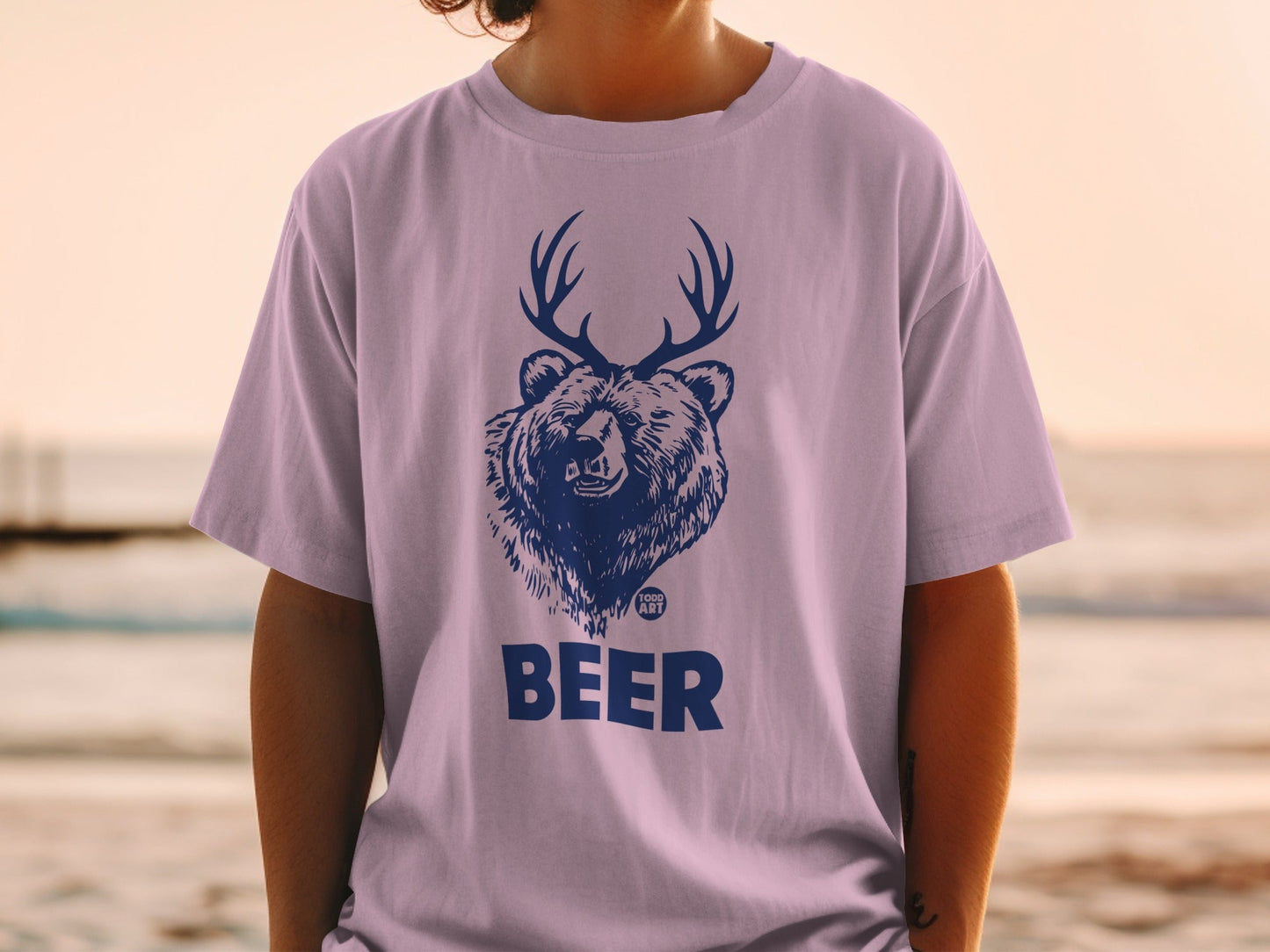 Unique Bear with Antlers Beer Graphic T-Shirt