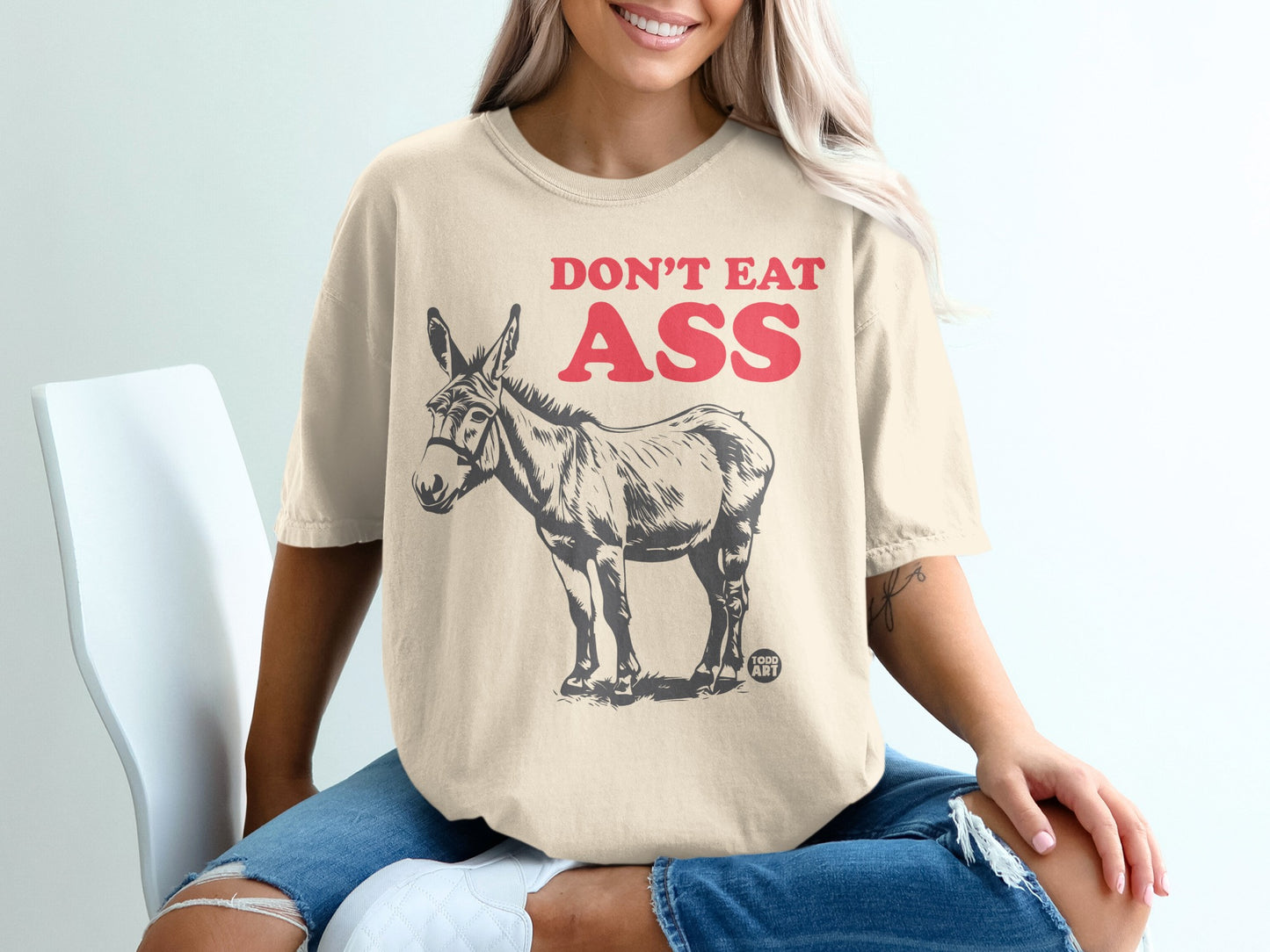 Funny Don't Eat Ass Graphic Tee Shirt for Humor Lovers