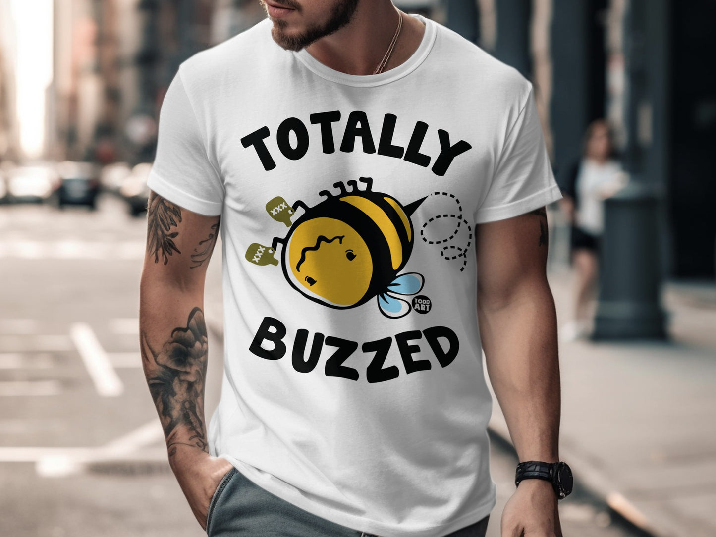 Totally Buzzed Drunk Bee Design T-shirt for Fun Casual Wear