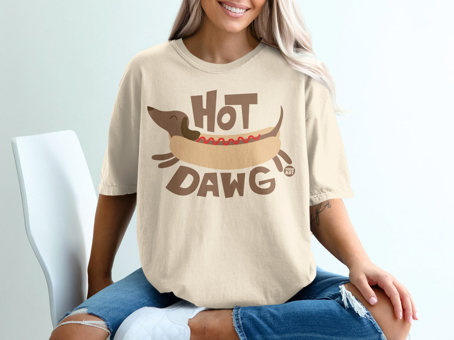 Hot Dawg Graphic Tee with Cute Sausage Dog Print