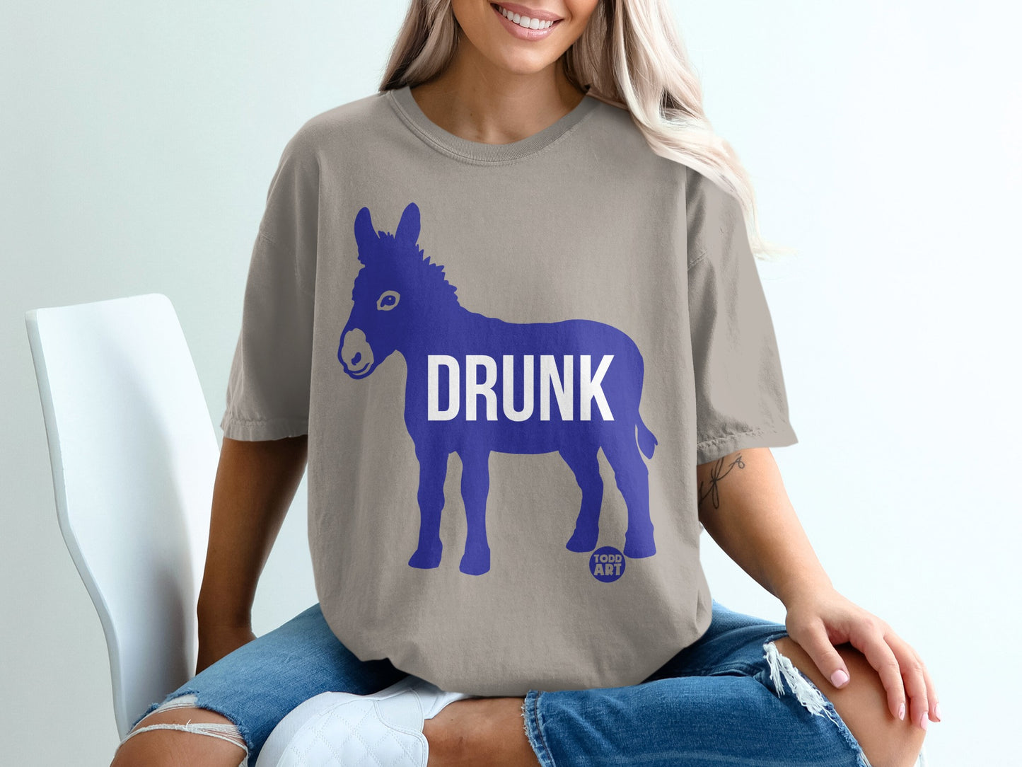 Funny Drunk Donkey Graphic Design T-Shirt