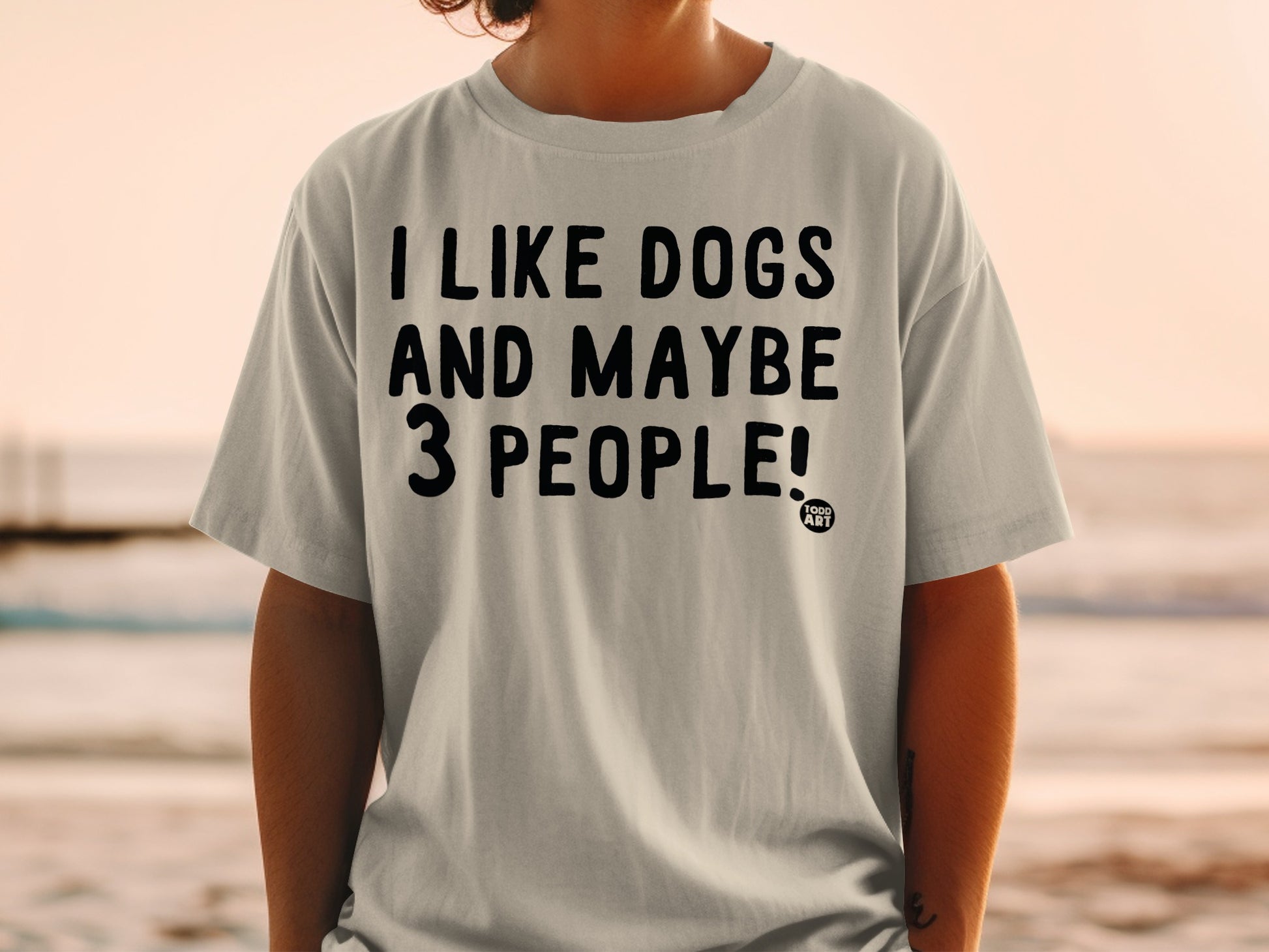 I Like Dogs And Maybe 3 People Graphic T-Shirt