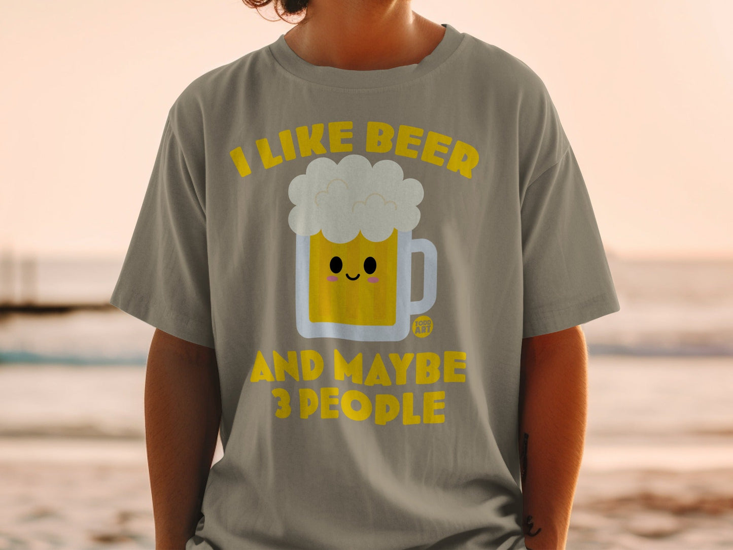 I Like Beer And Maybe 3 People Funny T-Shirt