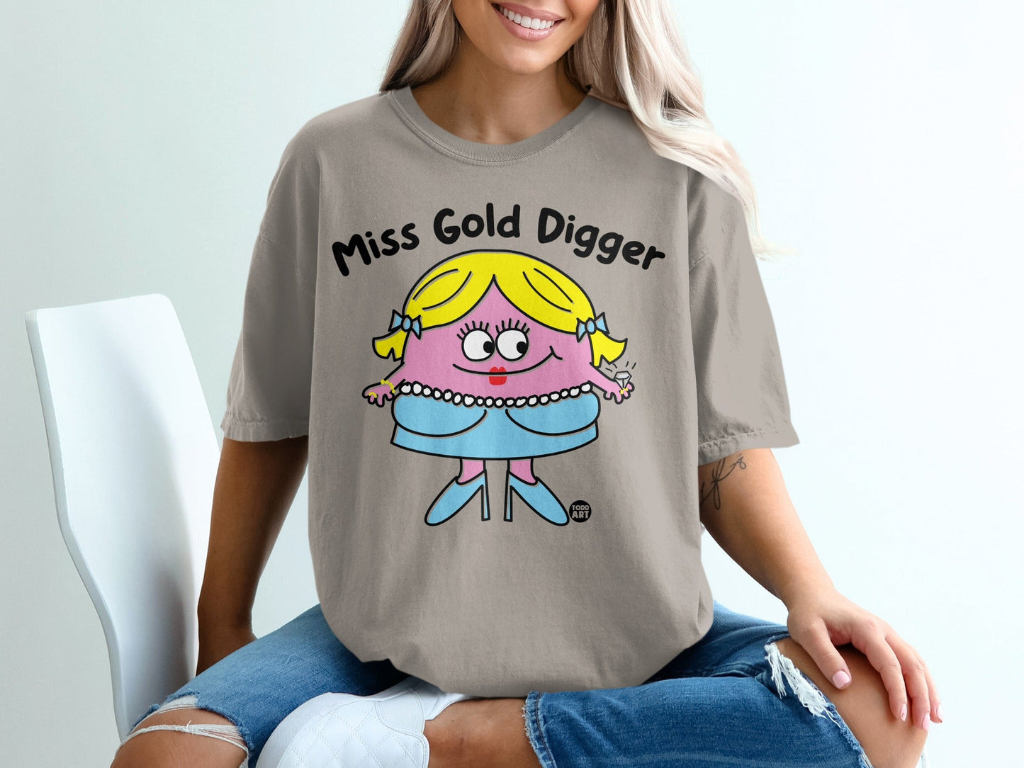 Miss Gold Digger Cute Cartoon Graphic T-Shirt