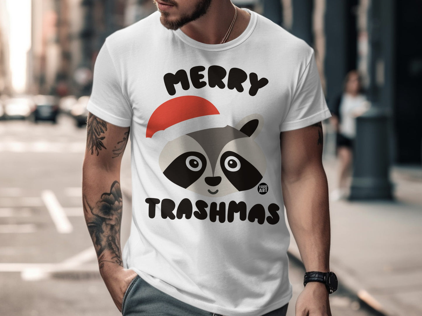 Merry Trashmas Funny Raccoon Santa Hat T-shirt