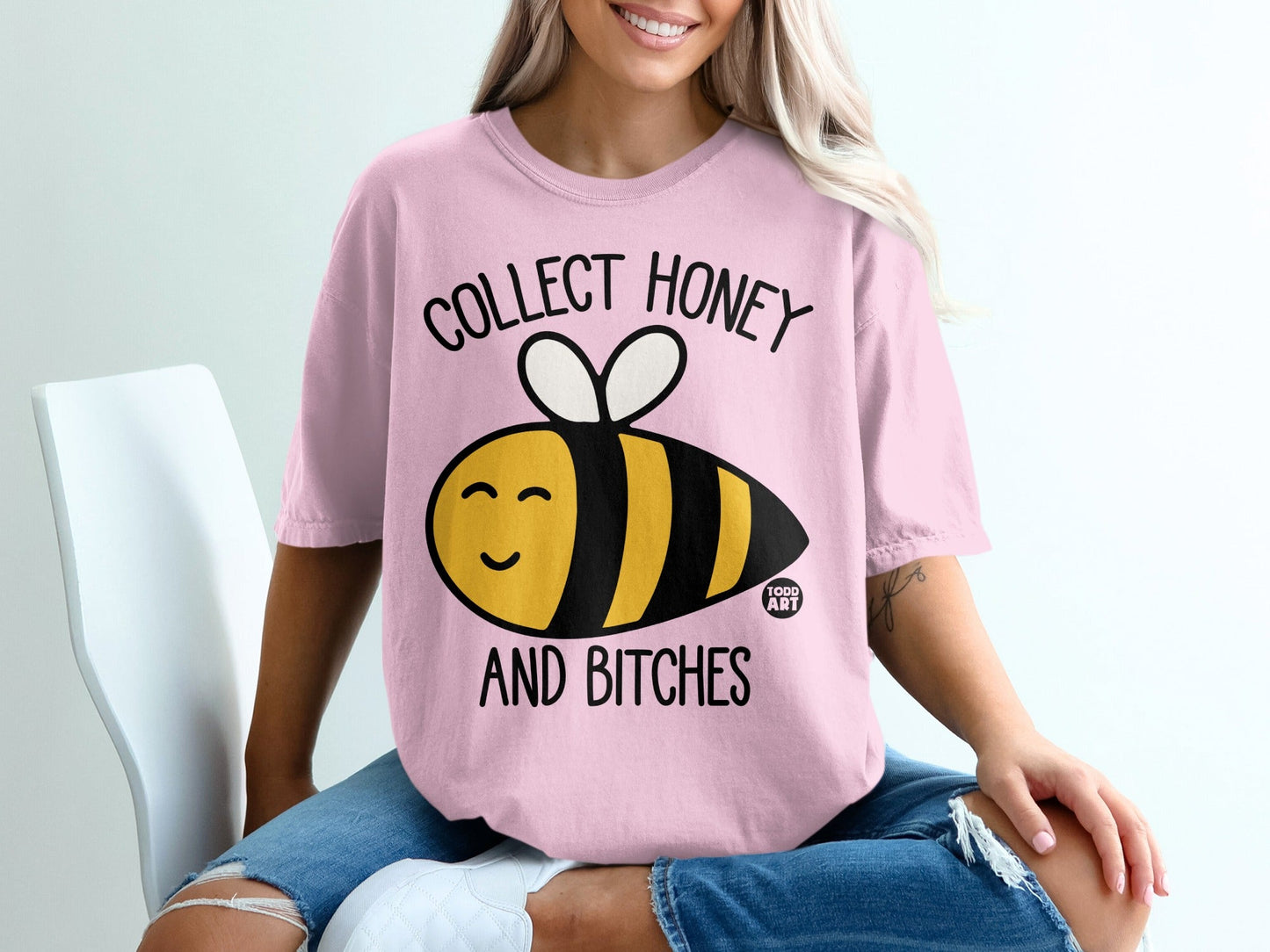 Collect Honey And Bitches Graphic T-shirt