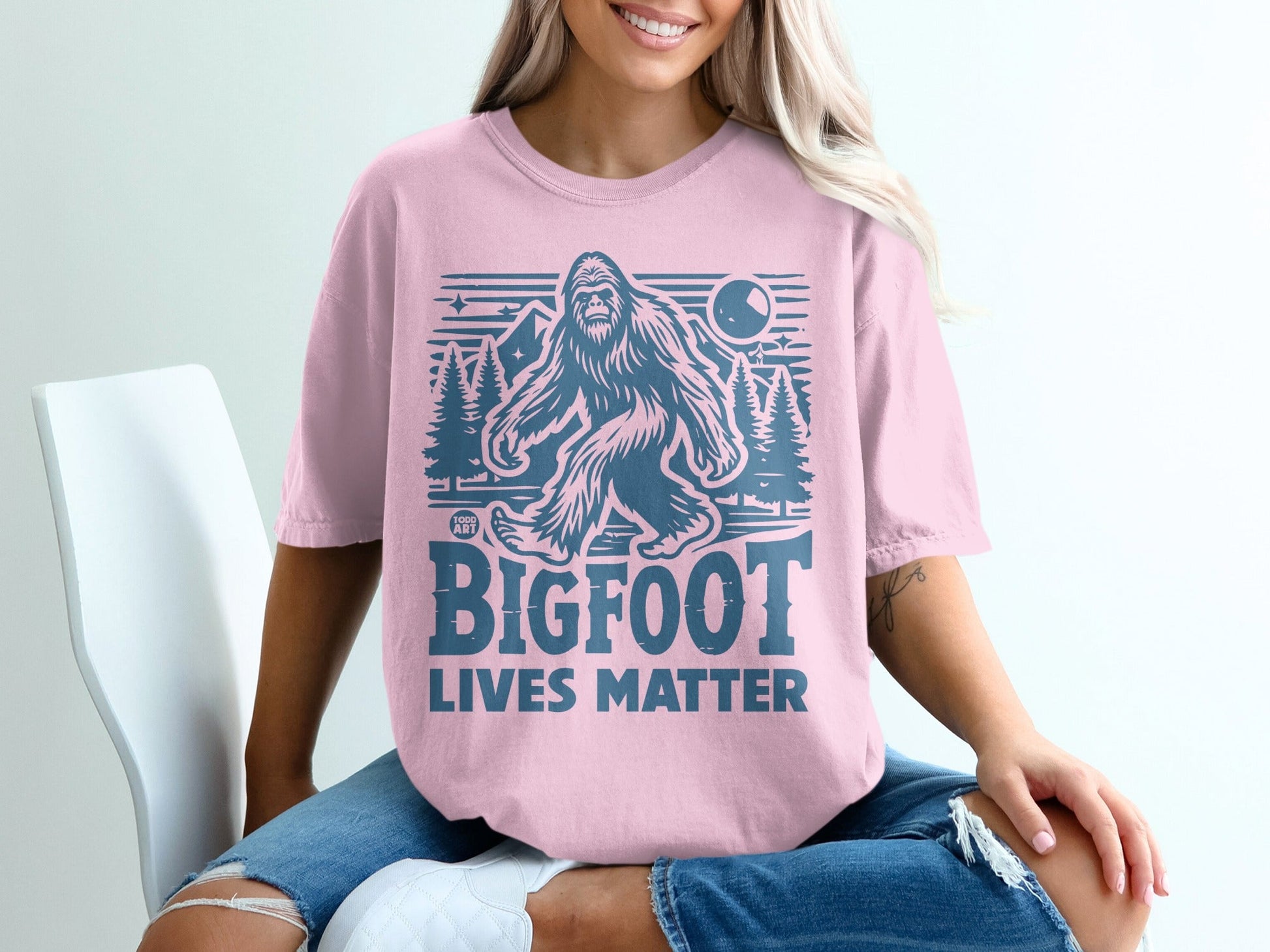 Bigfoot Lives Matter Shirt Bigfoot Graphic Tee
