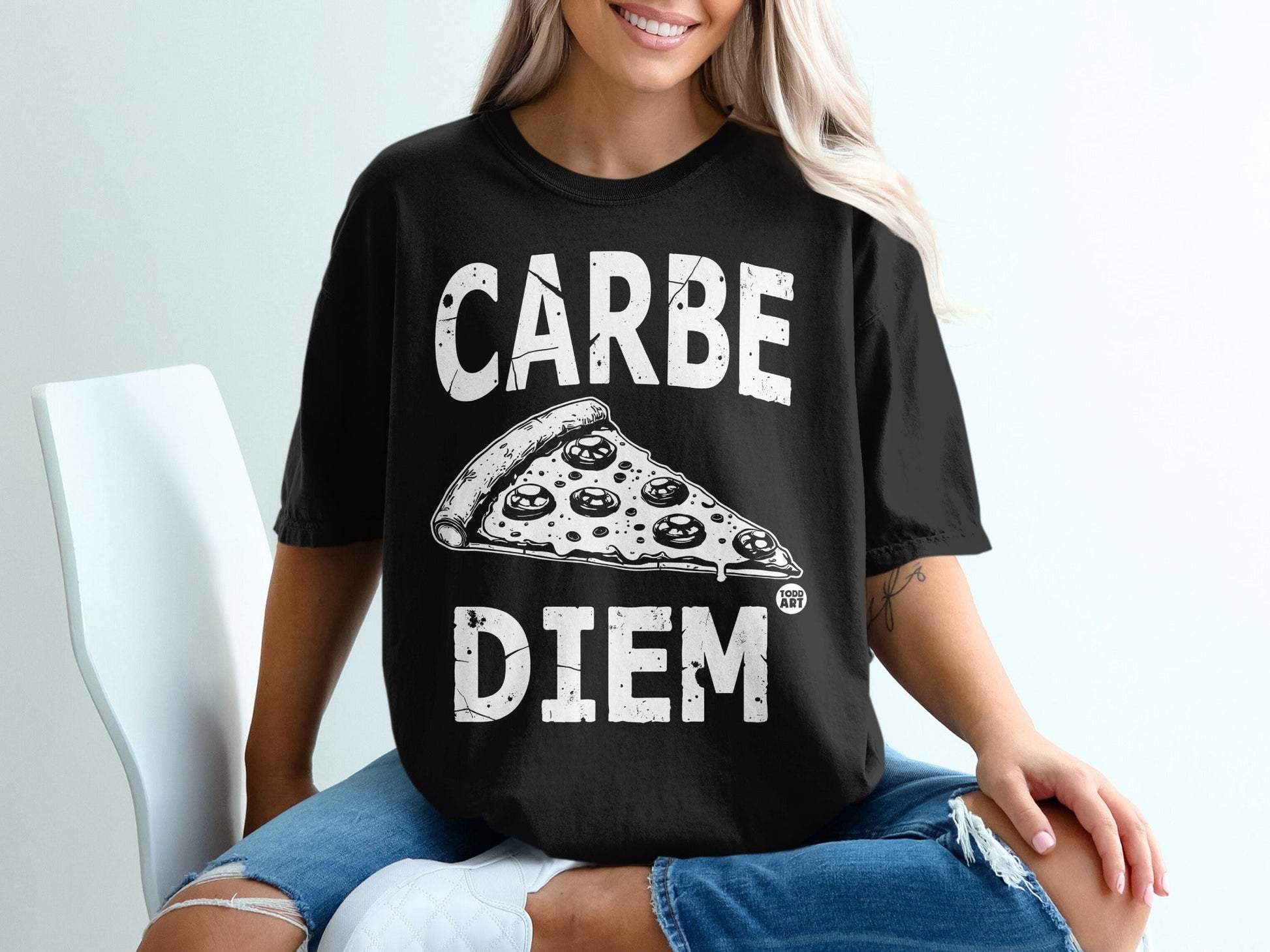 Black t-shirt with "CARBE DIEM" and a slice of pizza graphic.