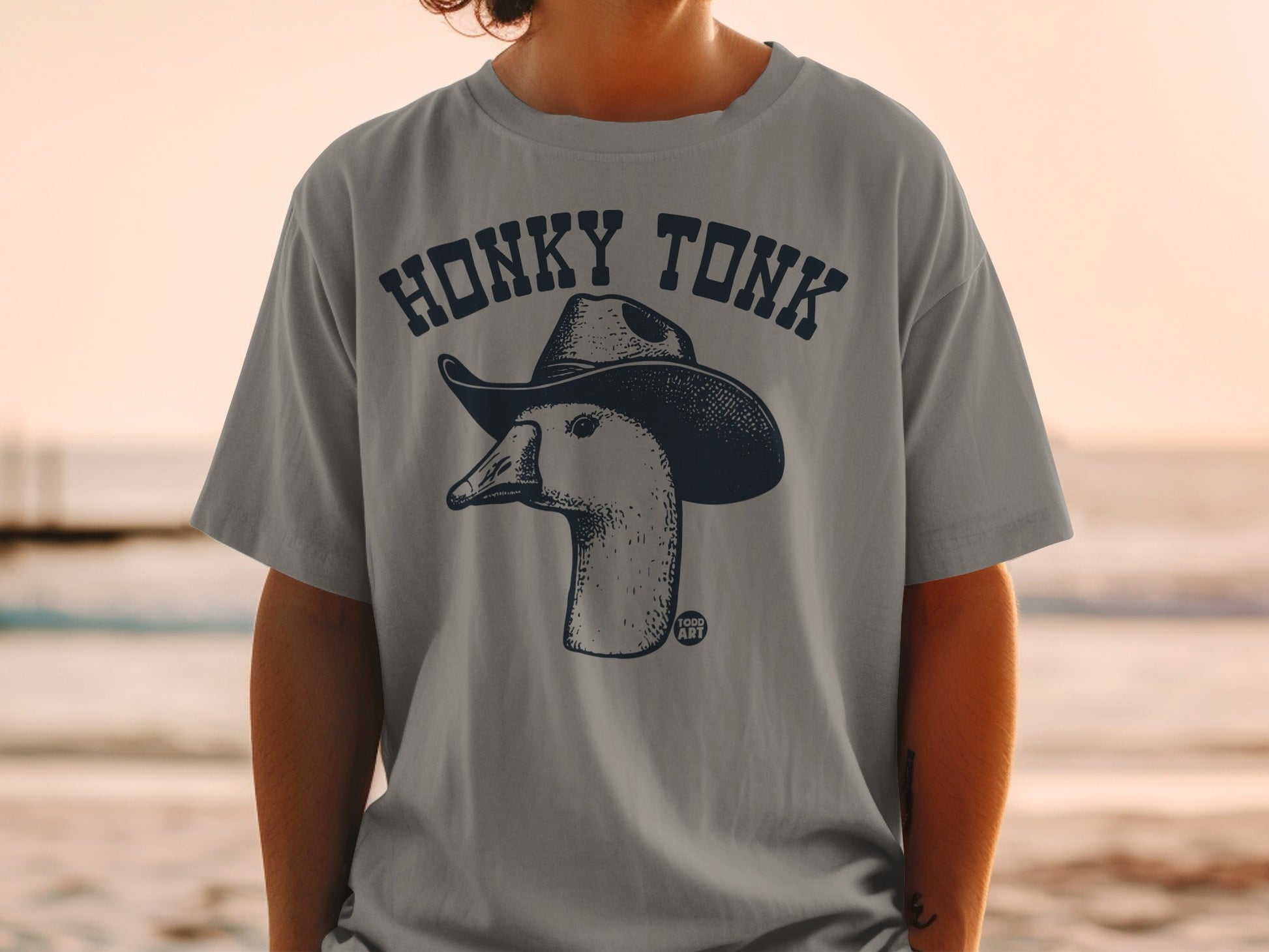 Vintage Honky Tonk Duck Design Graphic T-Shirt